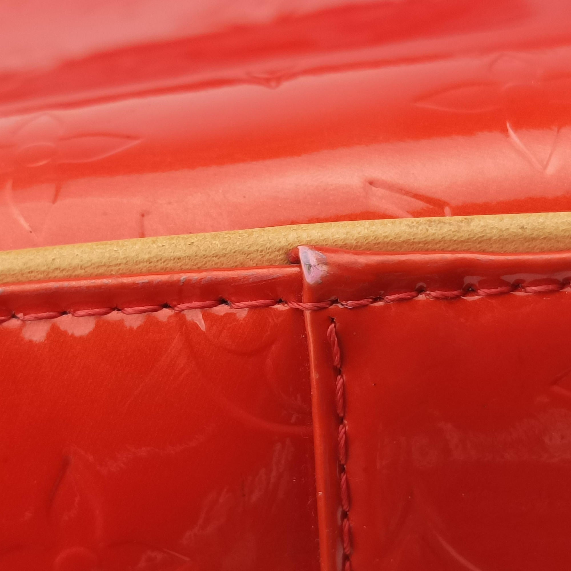 Pre-owned Louis Vuitton Sutton Red Vernis M91080 handbag | stylenewstar