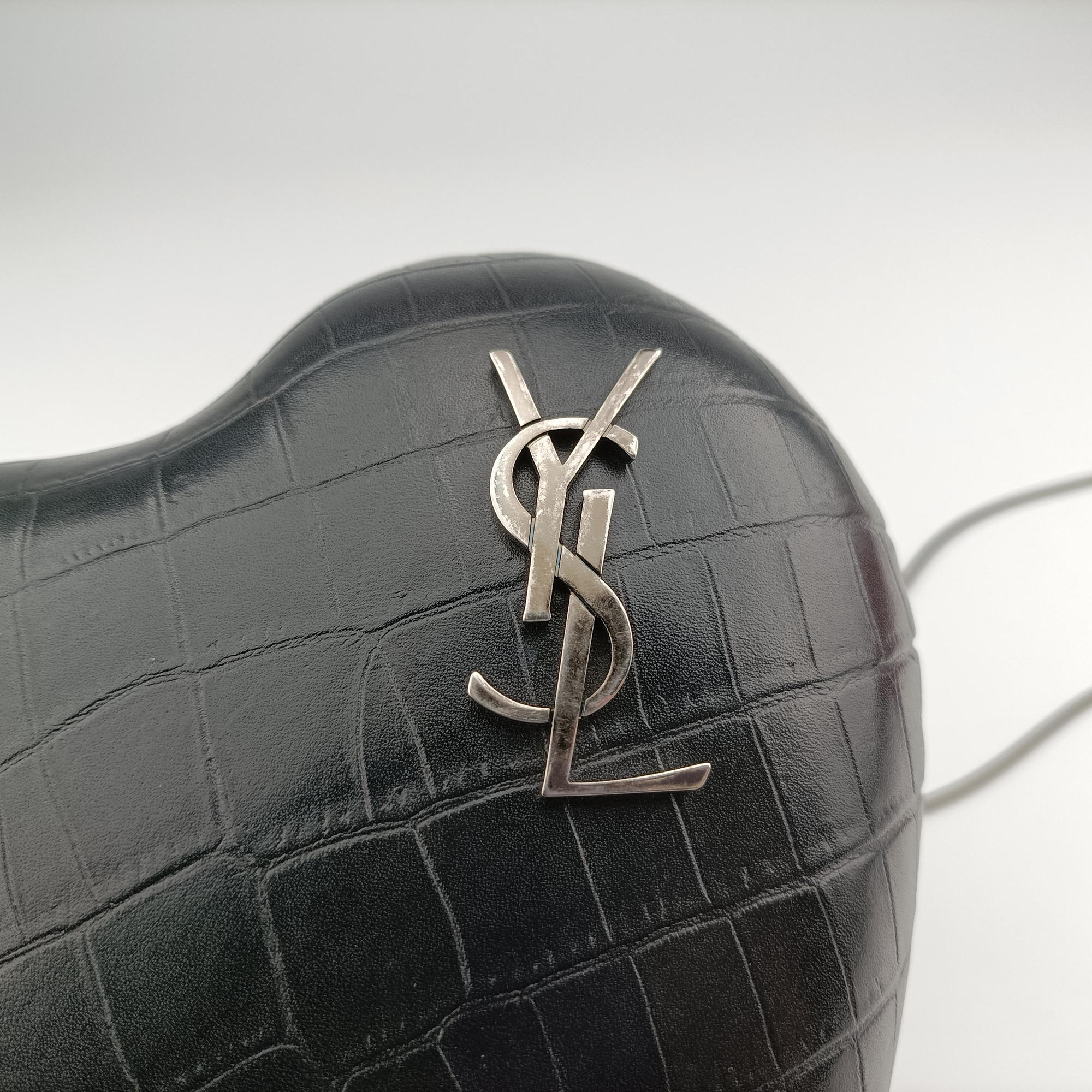 Pre-owned Yves Saint Laurent Love Box Heart Black Leather 466212 shoulderbag | stylenewstar