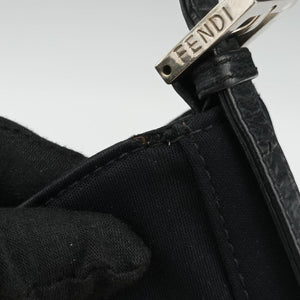 Pre-owned Fendi Baguette Black nylon 091611 handbag | stylenewstar