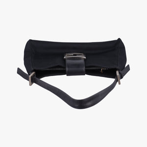 Pre-owned Fendi Baguette Black nylon 091611 handbag | stylenewstar