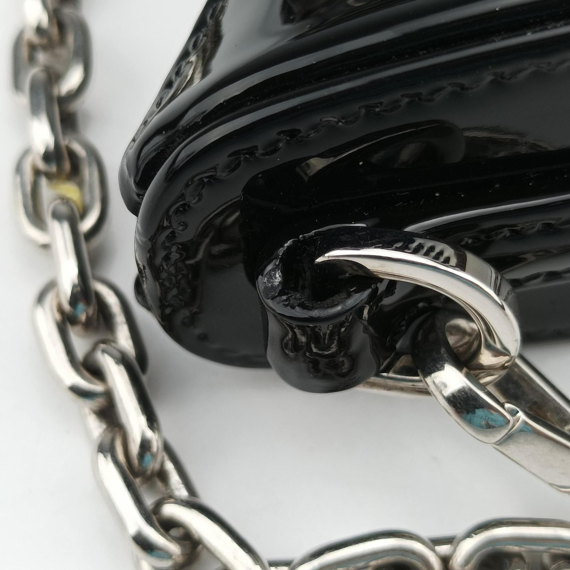 Pre-owned Prada Re-Edition Black Patent leather  shoulderbag | stylenewstar