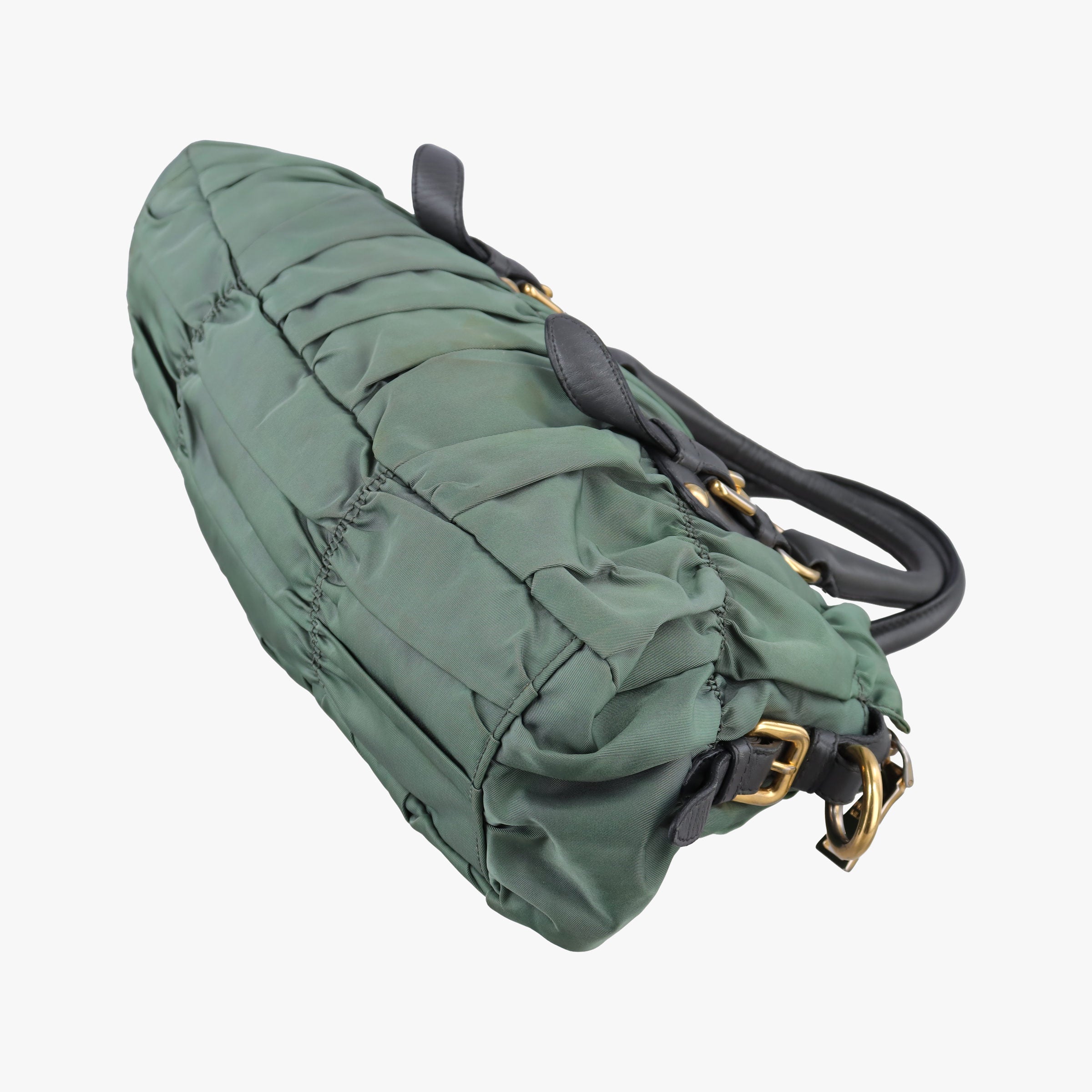 Secondhand Prada Gaufre Green nylon×Leather BN2805 shoulderbag | stylenewstar