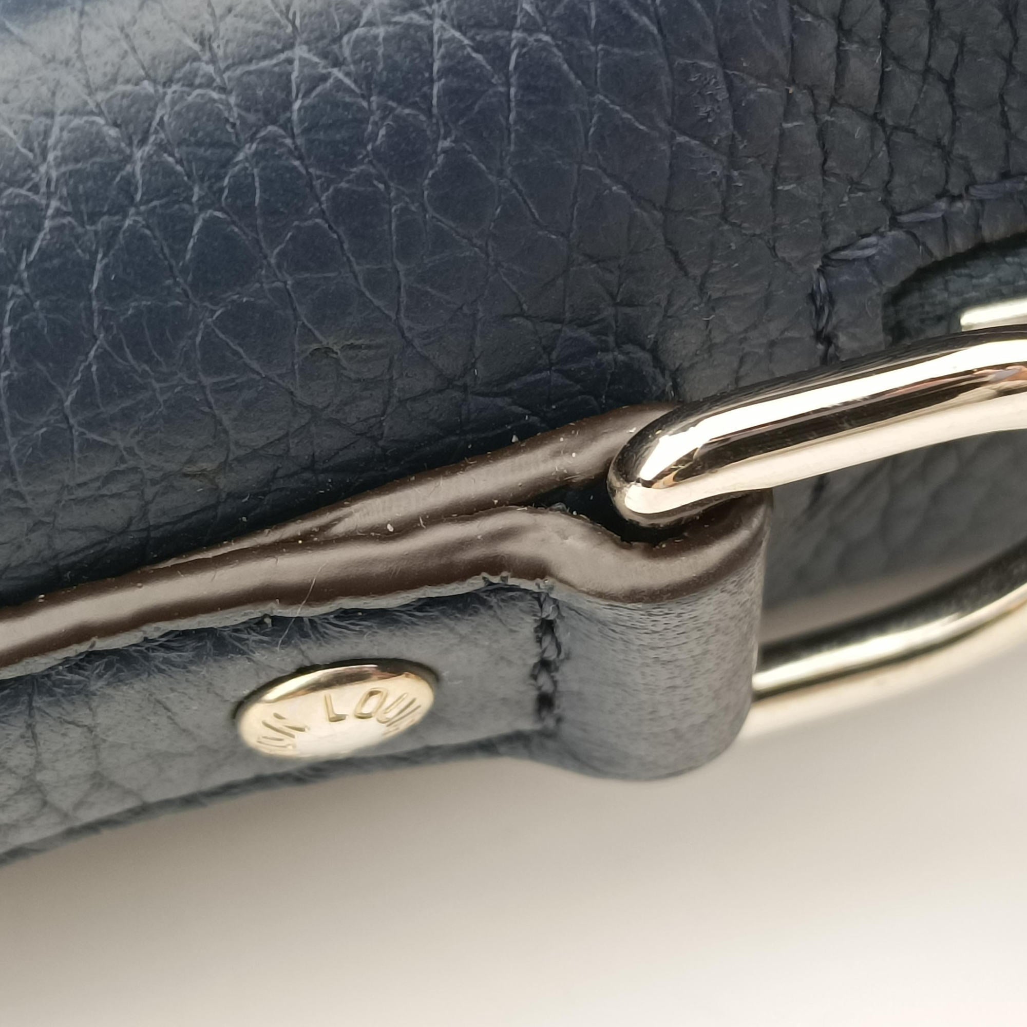 Vintage Louis Vuitton Taurillon Armand Briefcase Navy Leather M54380 shoulderbag | stylenewstar
