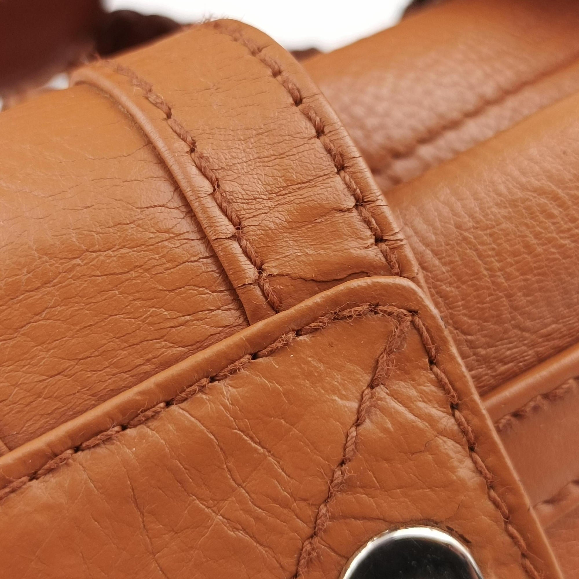 Secondhand Christian Dior D Logo Hobo Brown leather  shoulderbag | stylenewstar