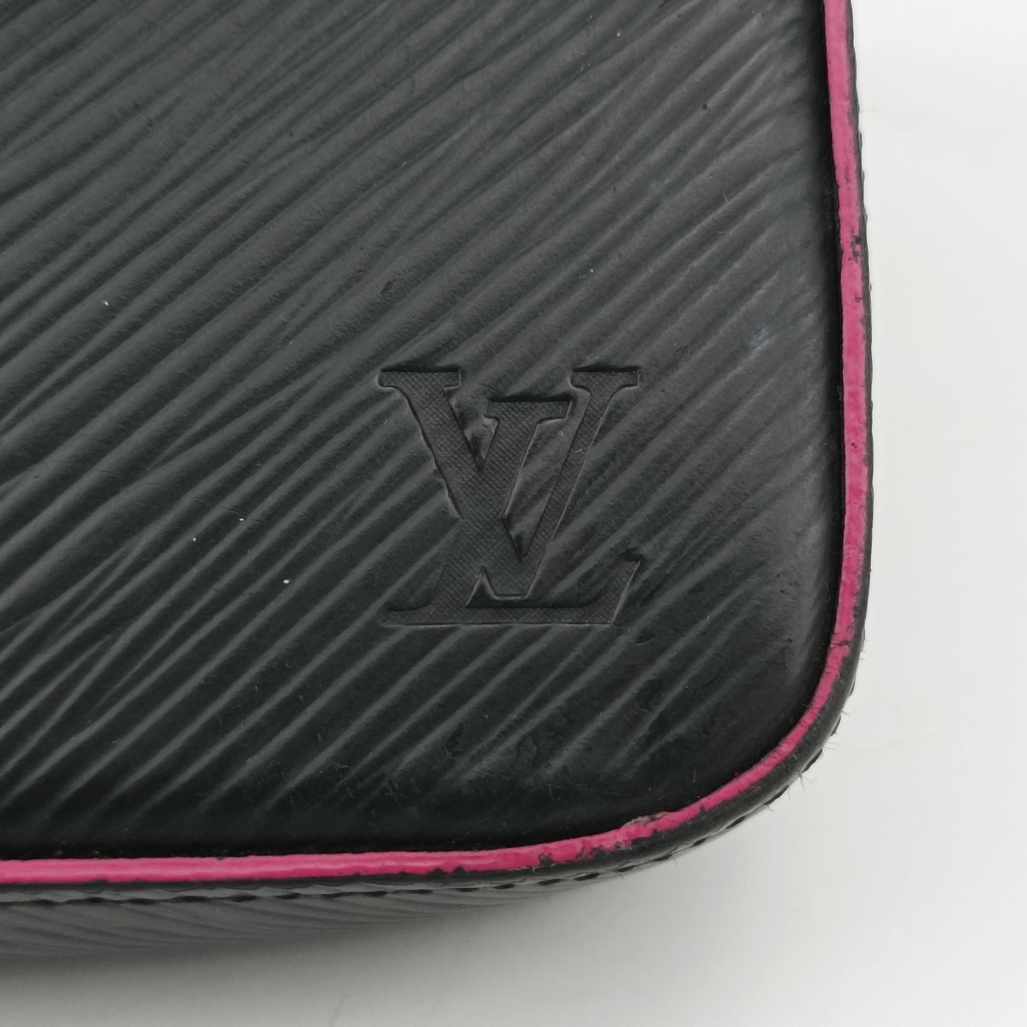 Pre-owned Louis Vuitton Pochette Felice Noir×Pink Epi M64579 shoulderbag | stylenewstar