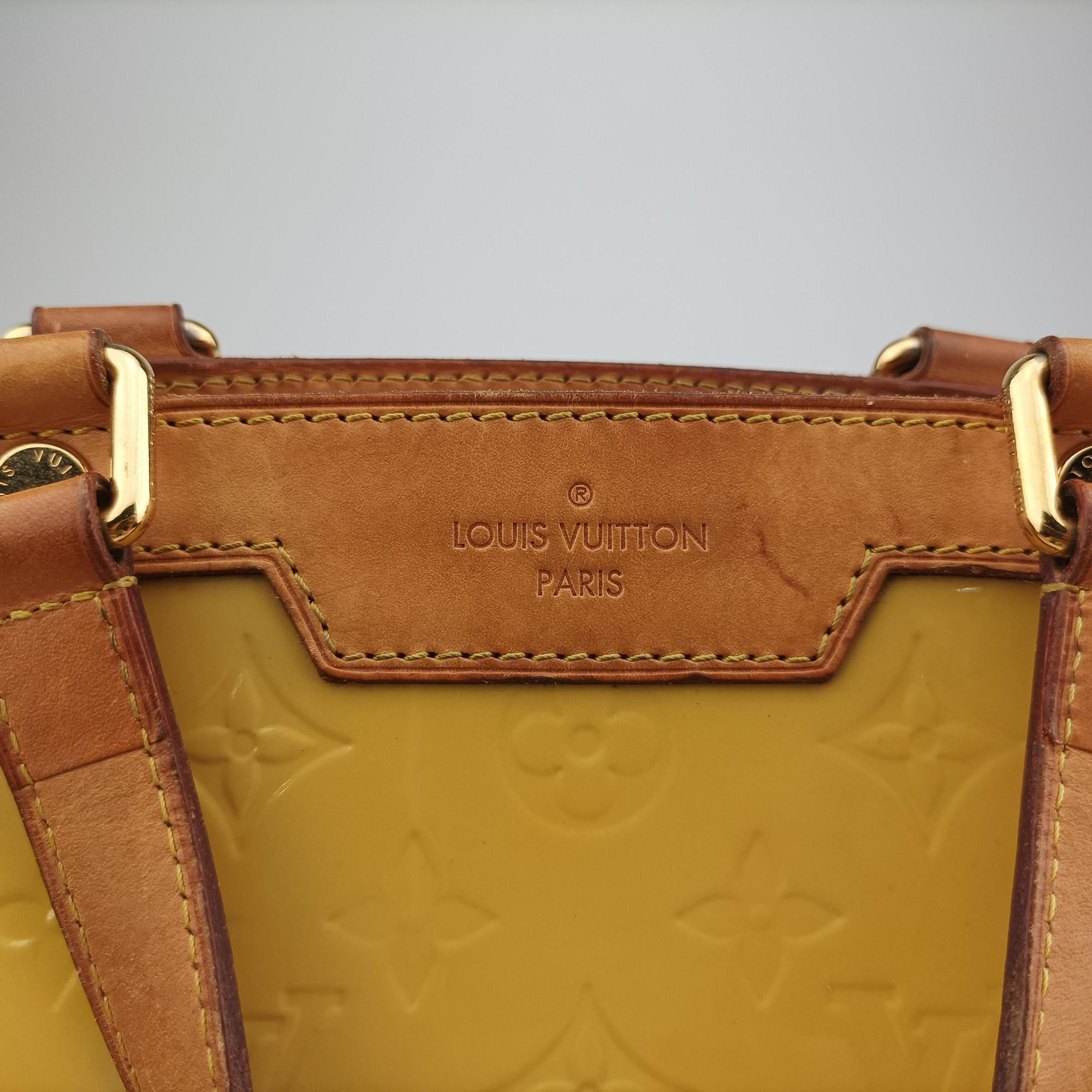 Vintage Louis Vuitton Brea MM Broncorail Vernis M91456 shoulderbag | stylenewstar