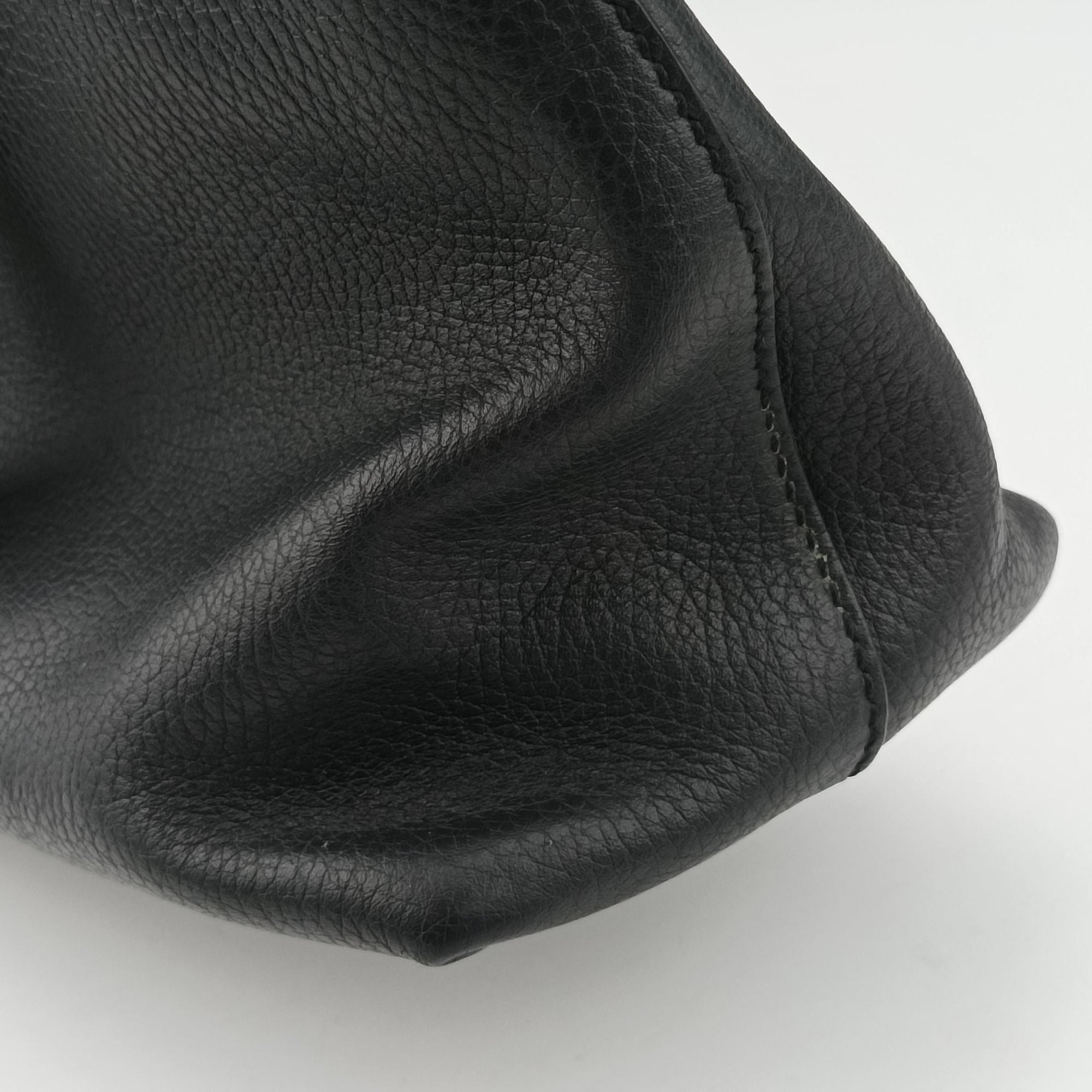 Secondhand Gucci Bamboo Tassel Tote Black Leather 449642 handbag | stylenewstar