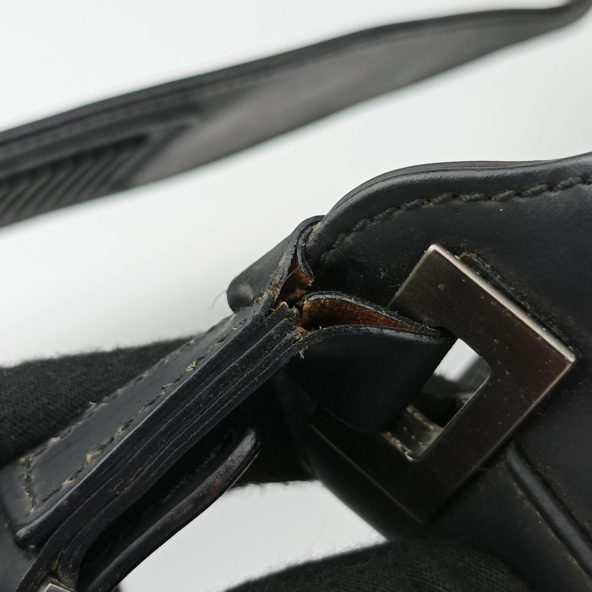 Pre-owned Gucci Minimalist Hobo Black leather  shoulderbag | stylenewstar