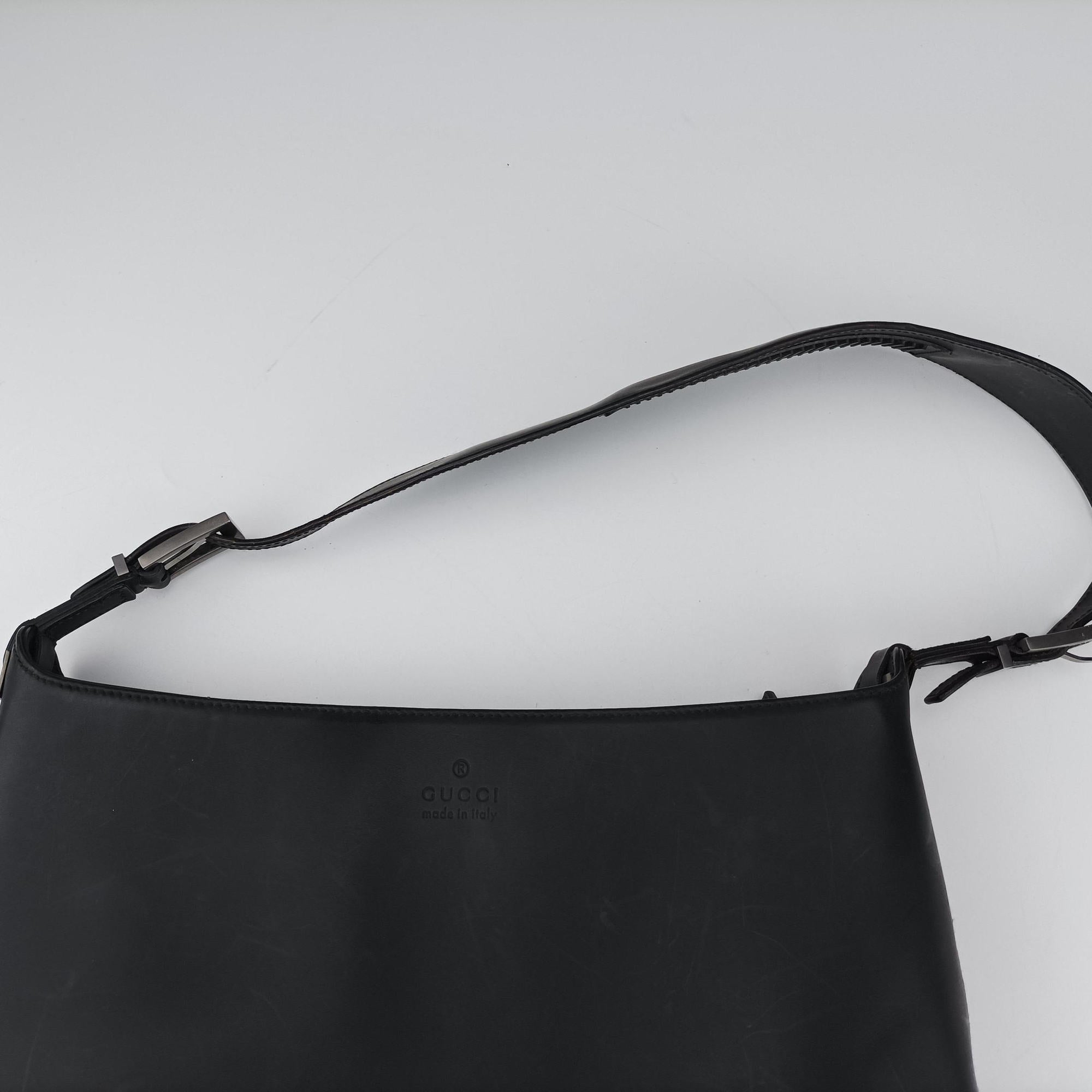 Pre-owned Gucci Minimalist Hobo Black leather  shoulderbag | stylenewstar