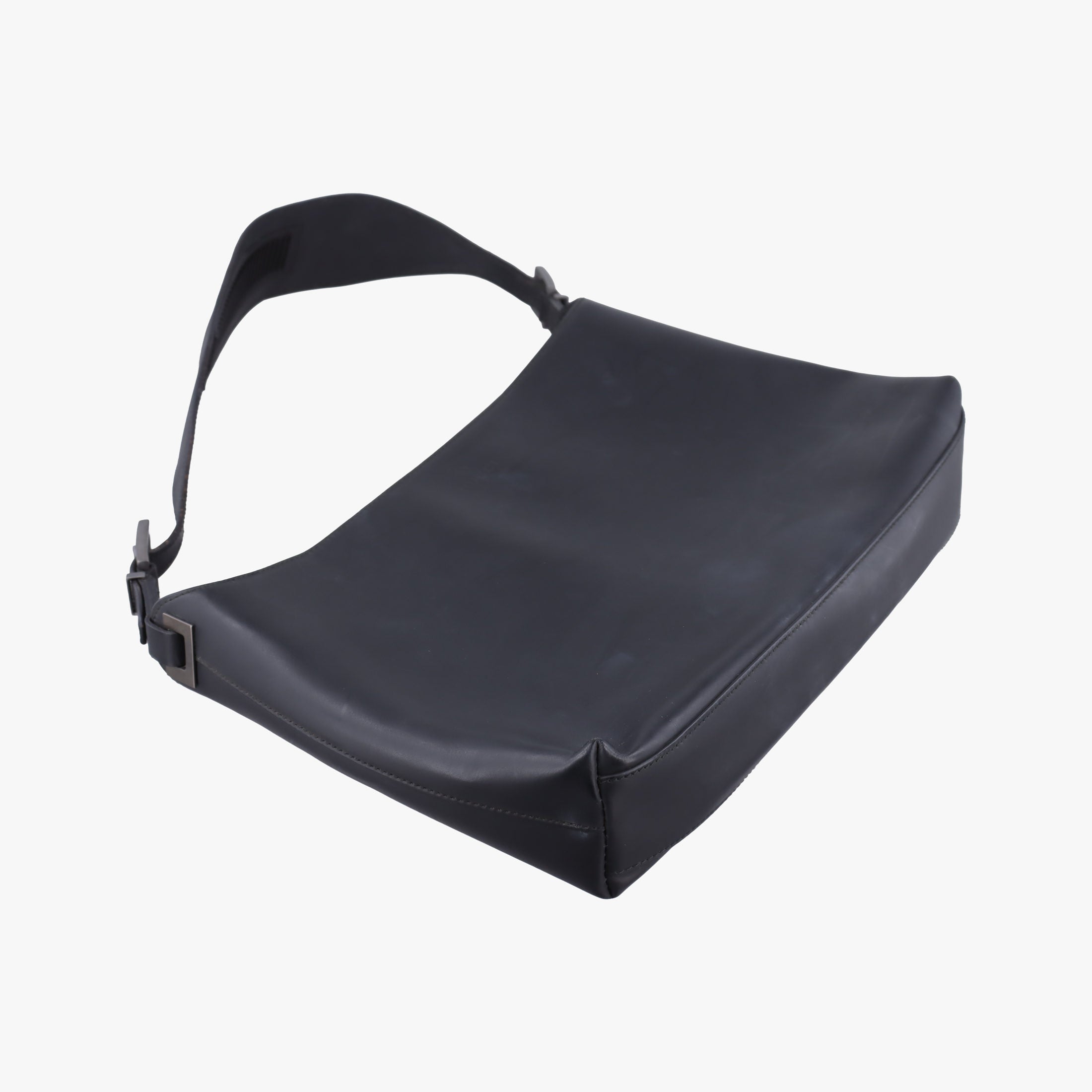 Pre-owned Gucci Minimalist Hobo Black leather  shoulderbag | stylenewstar
