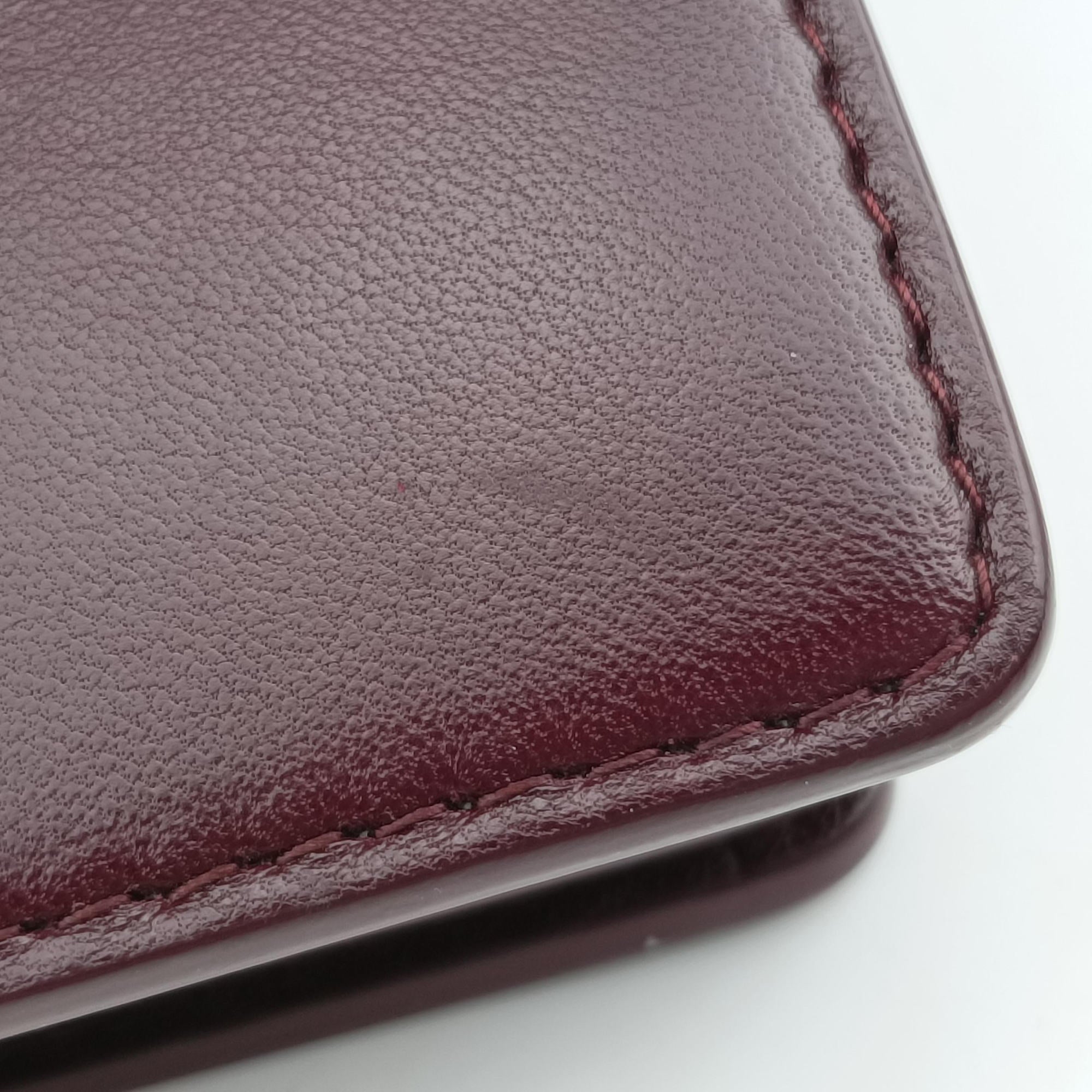 Pre-owned Christian Dior DiorDirection Bordeaux Smooth calfskin  shoulderbag | stylenewstar