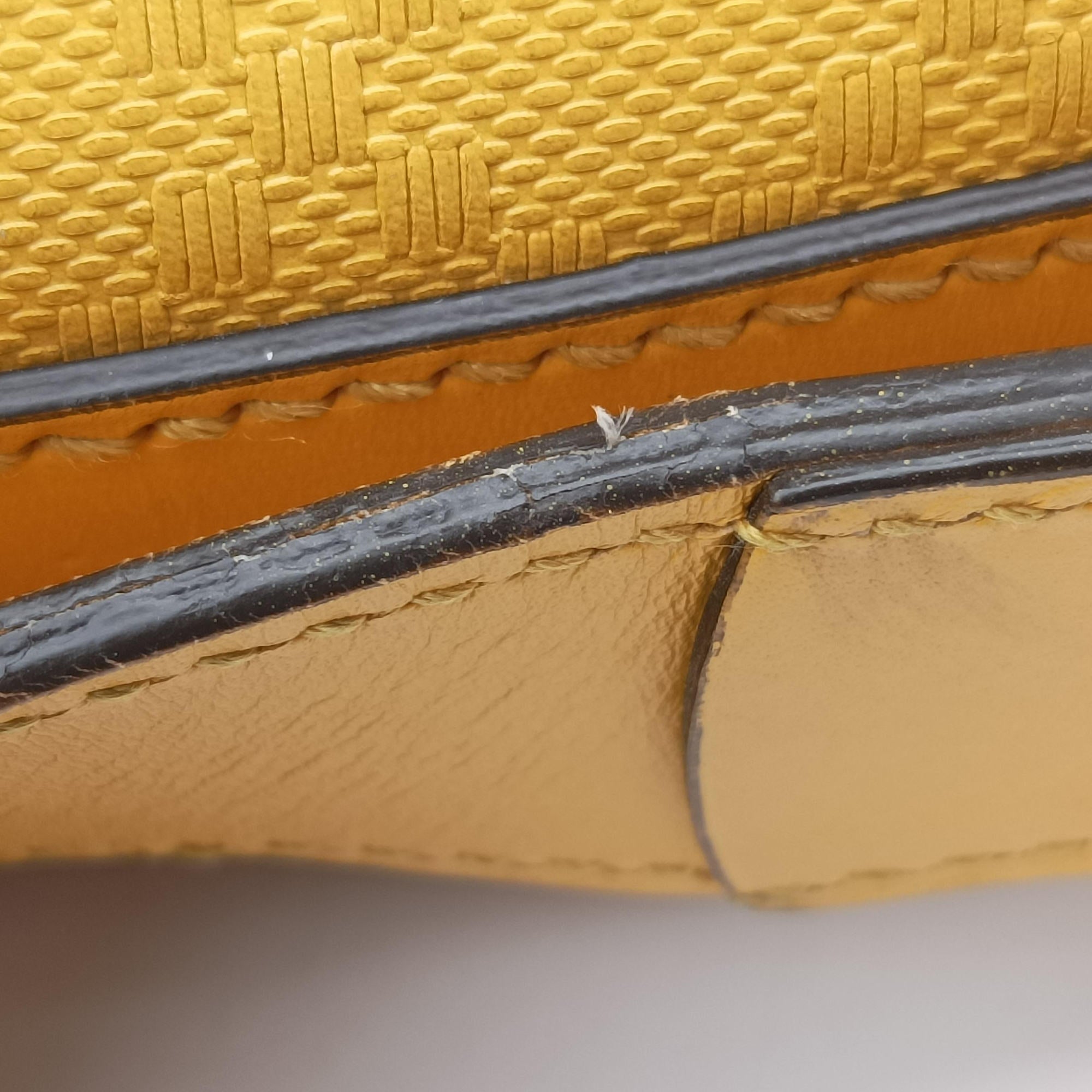 Pre-owned Gucci Diamante Yellow Leather 201448 shoulderbag | stylenewstar