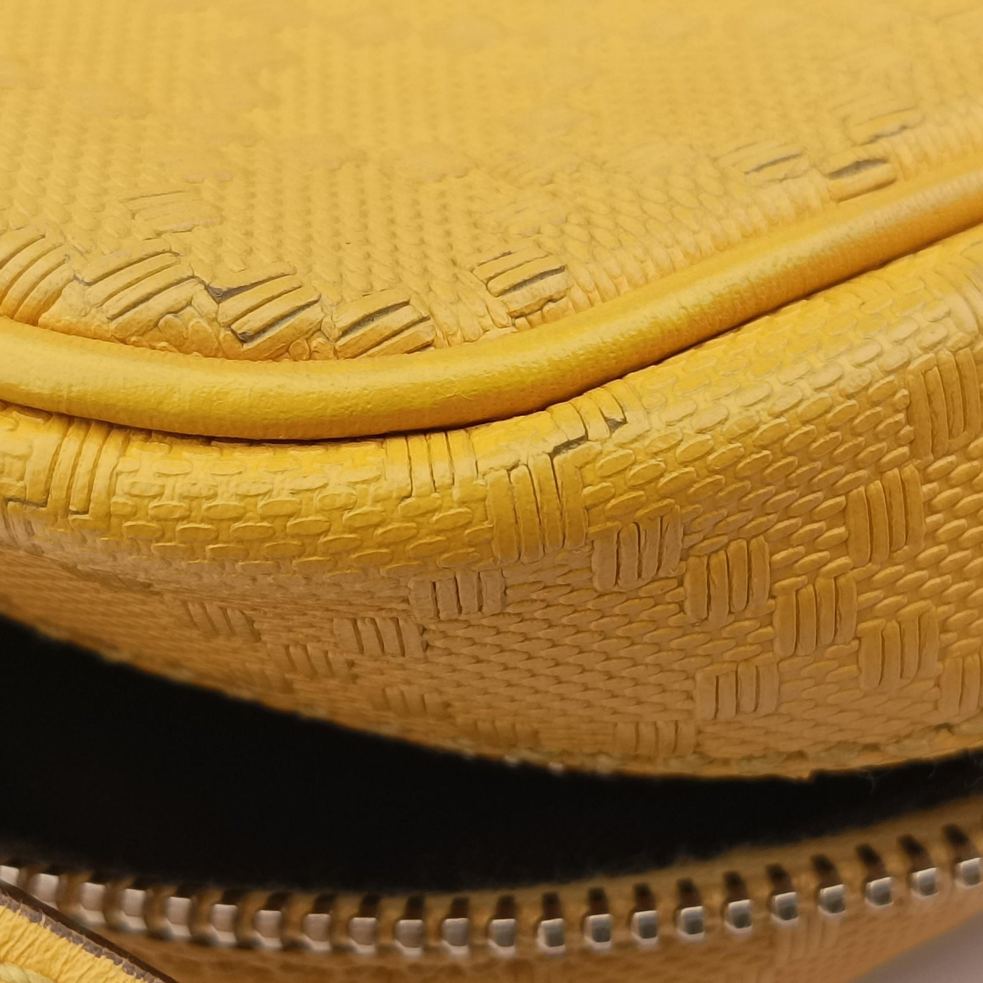 Pre-owned Gucci Diamante Yellow Leather 201448 shoulderbag | stylenewstar