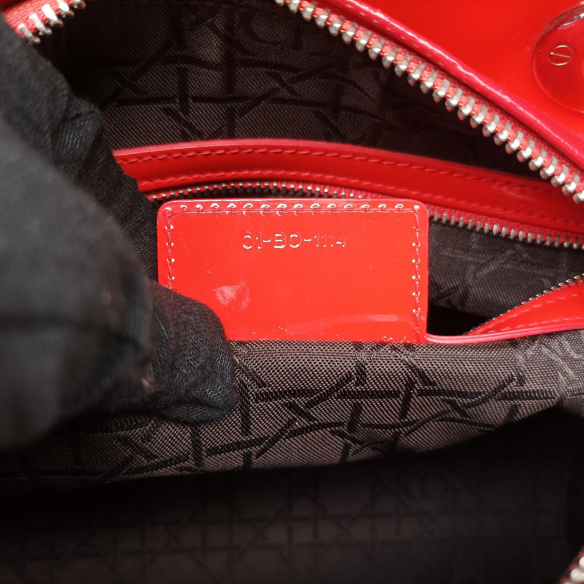 Pre-owned Christian Dior Lady Dior Red patent  shoulderbag | stylenewstar