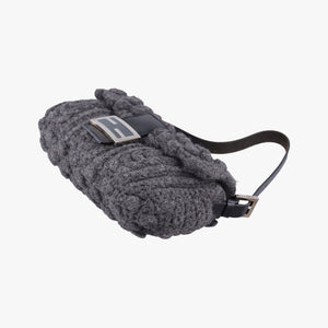 Pre-owned Fendi Baguette Grey Wool × Leather 16 160 shoulderbag | stylenewstar