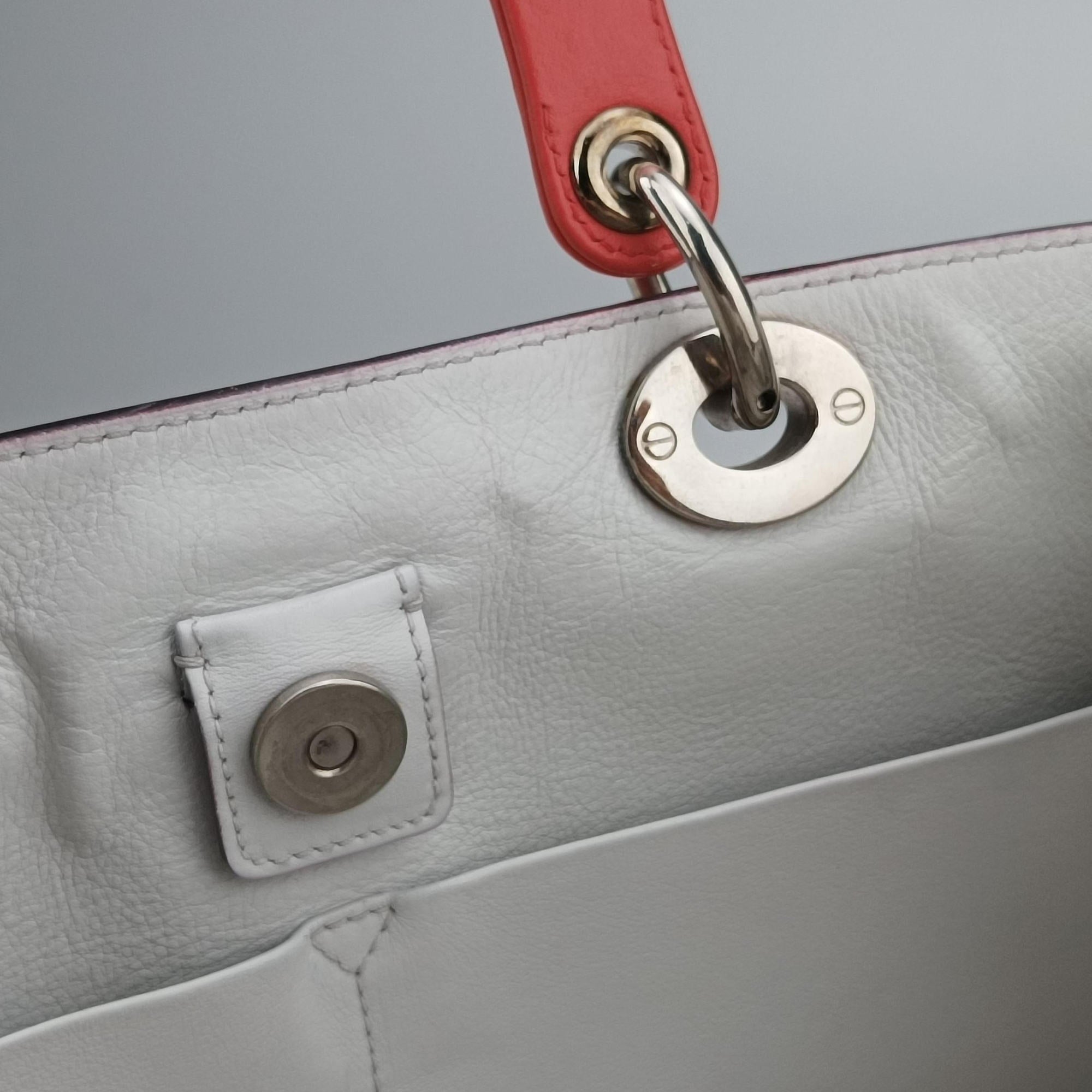 Pre-owned Christian Dior Diorissimo Pink Leather  shoulderbag | stylenewstar