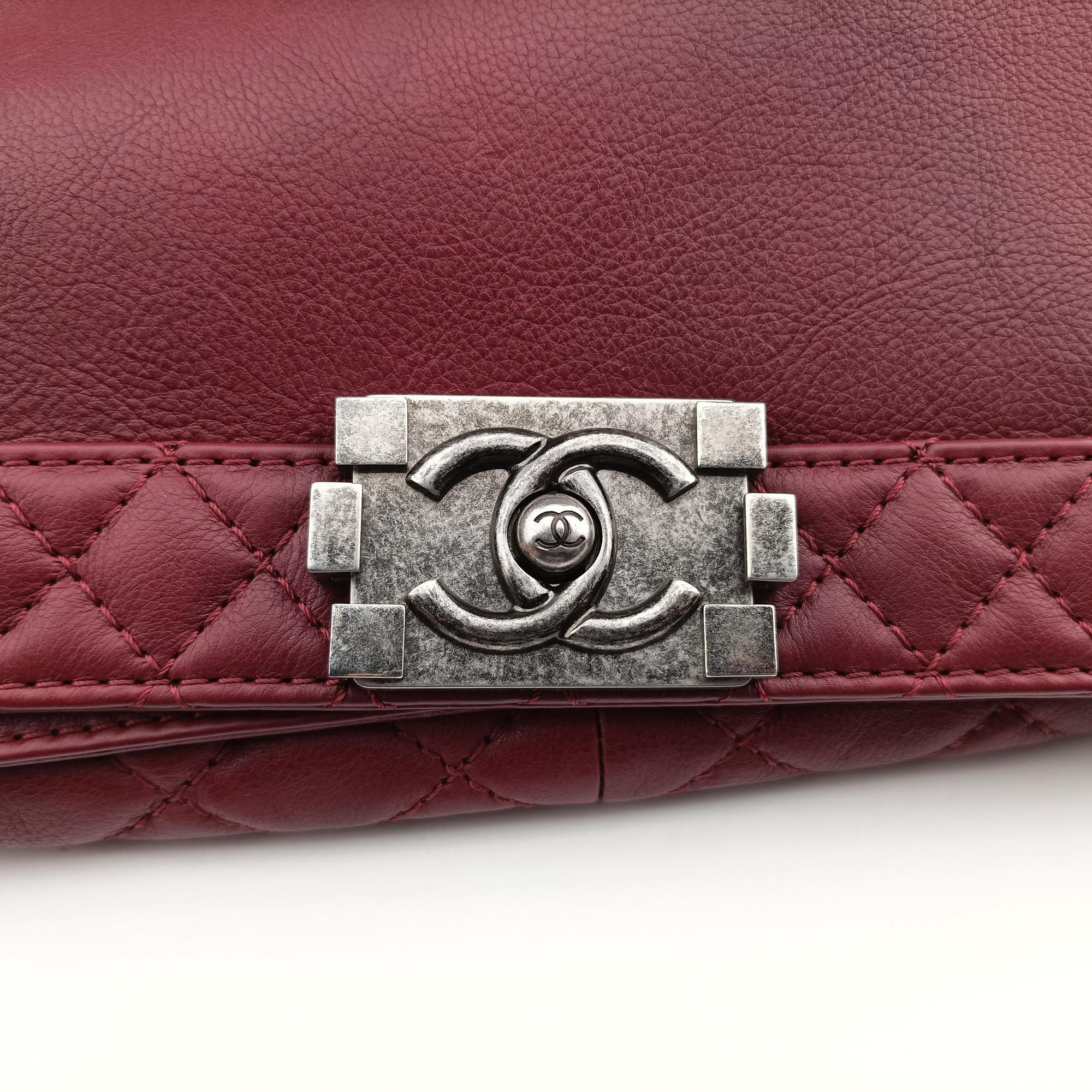 Pre-owned Chanel BOY CHANEL Red Leather A67947 shoulderbag | stylenewstar