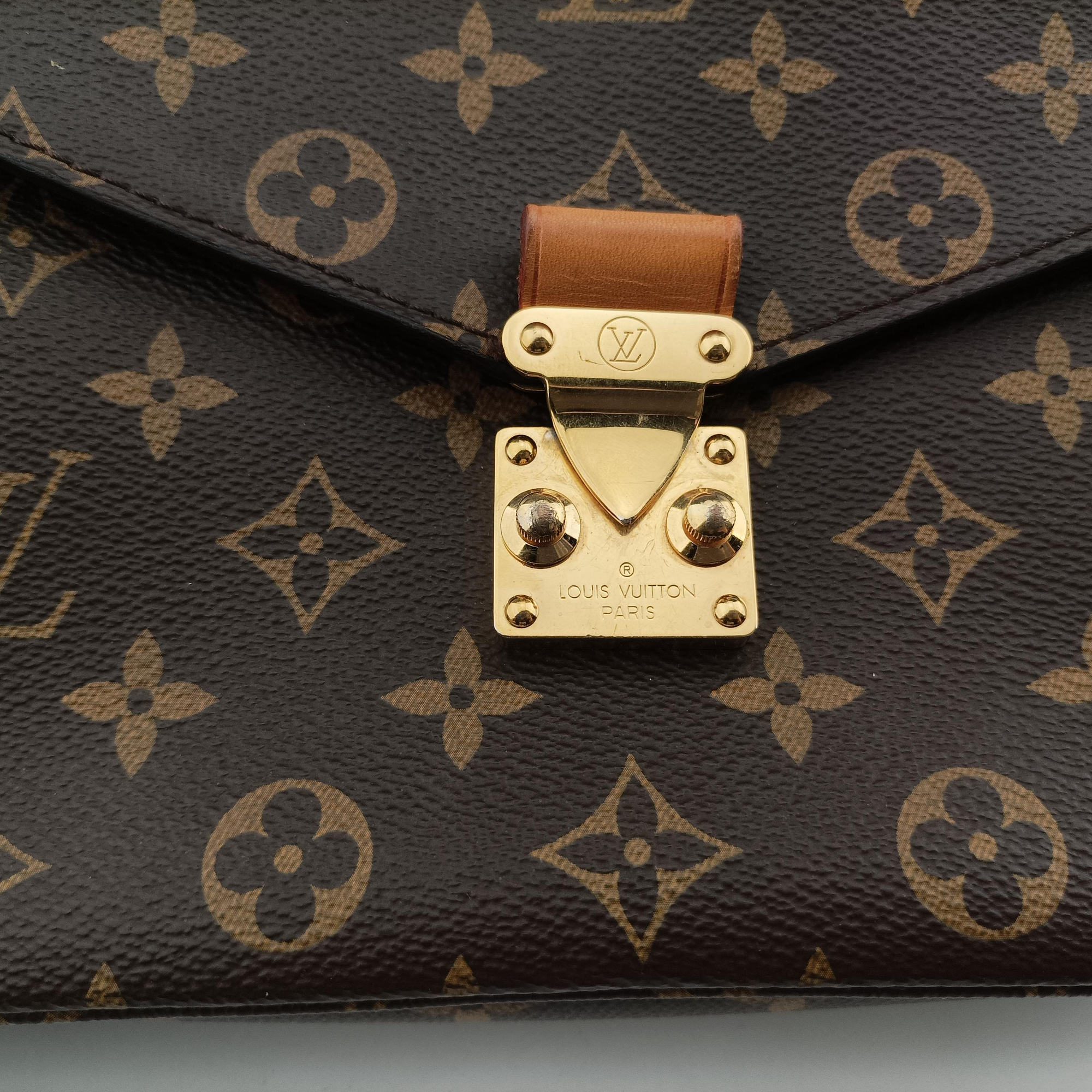 Pre-owned Louis Vuitton Pochette Metis MM Brown Monogram Canvas M44875 shoulderbag | stylenewstar