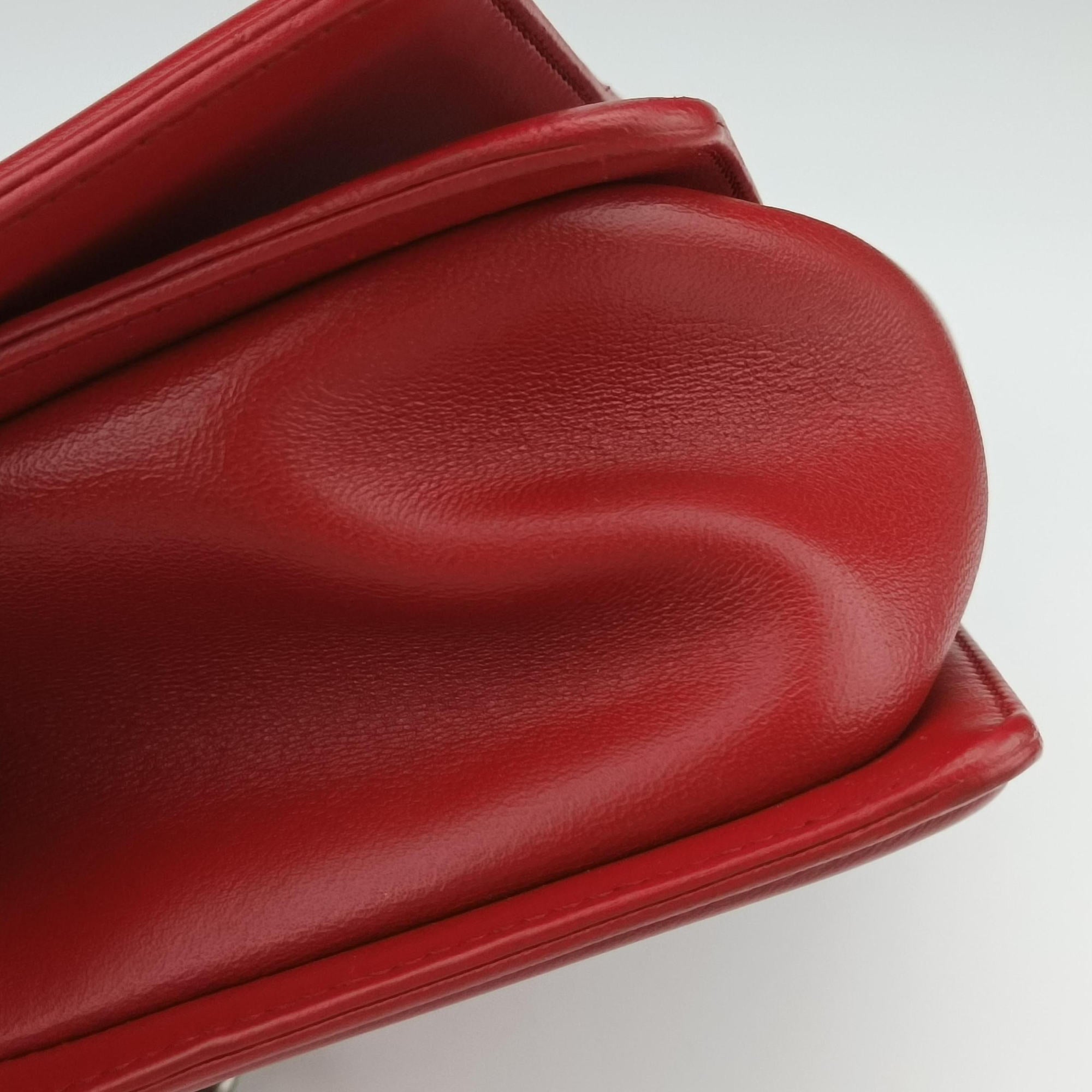 Secondhand Chanel BOY CHANEL Red Leather A67086 shoulderbag | stylenewstar
