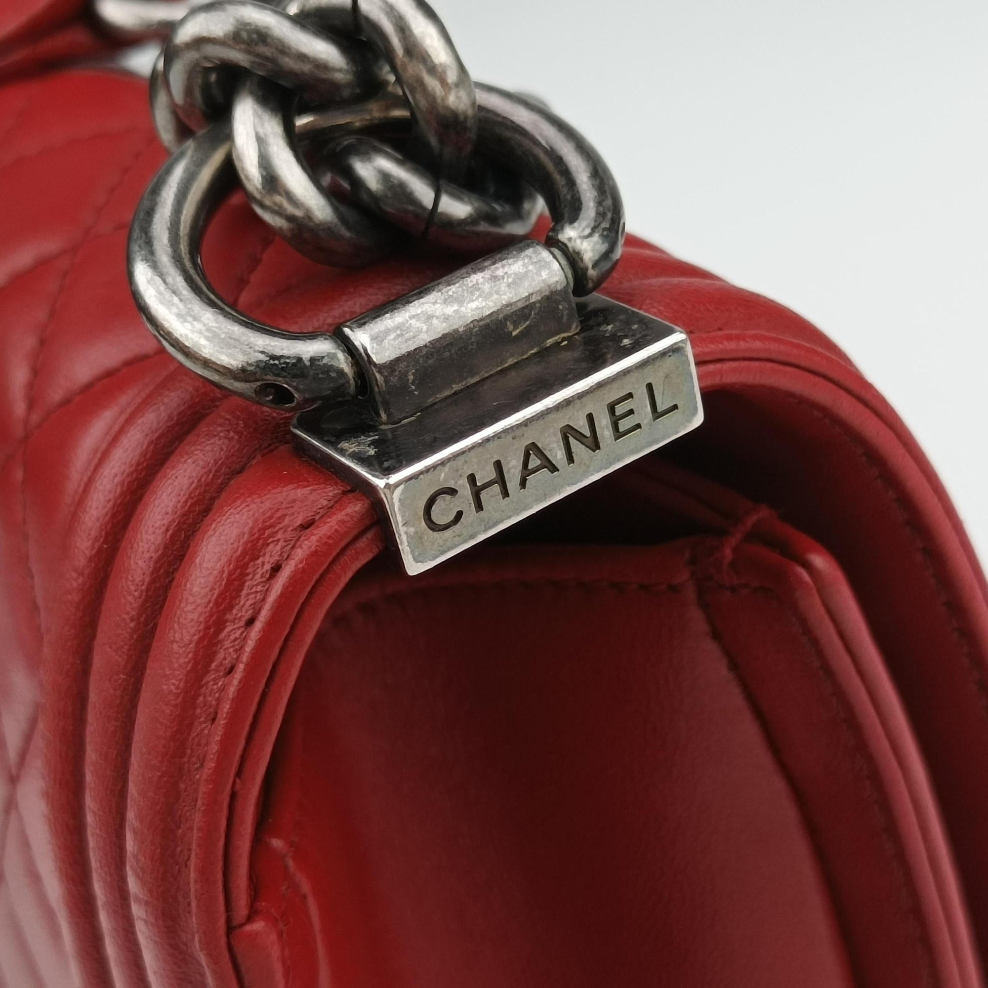 Secondhand Chanel BOY CHANEL Red Leather A67086 shoulderbag | stylenewstar