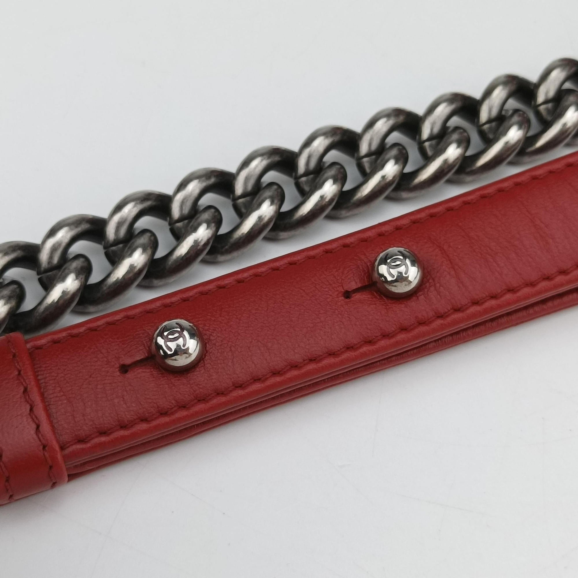 Secondhand Chanel BOY CHANEL Red Leather A67086 shoulderbag | stylenewstar