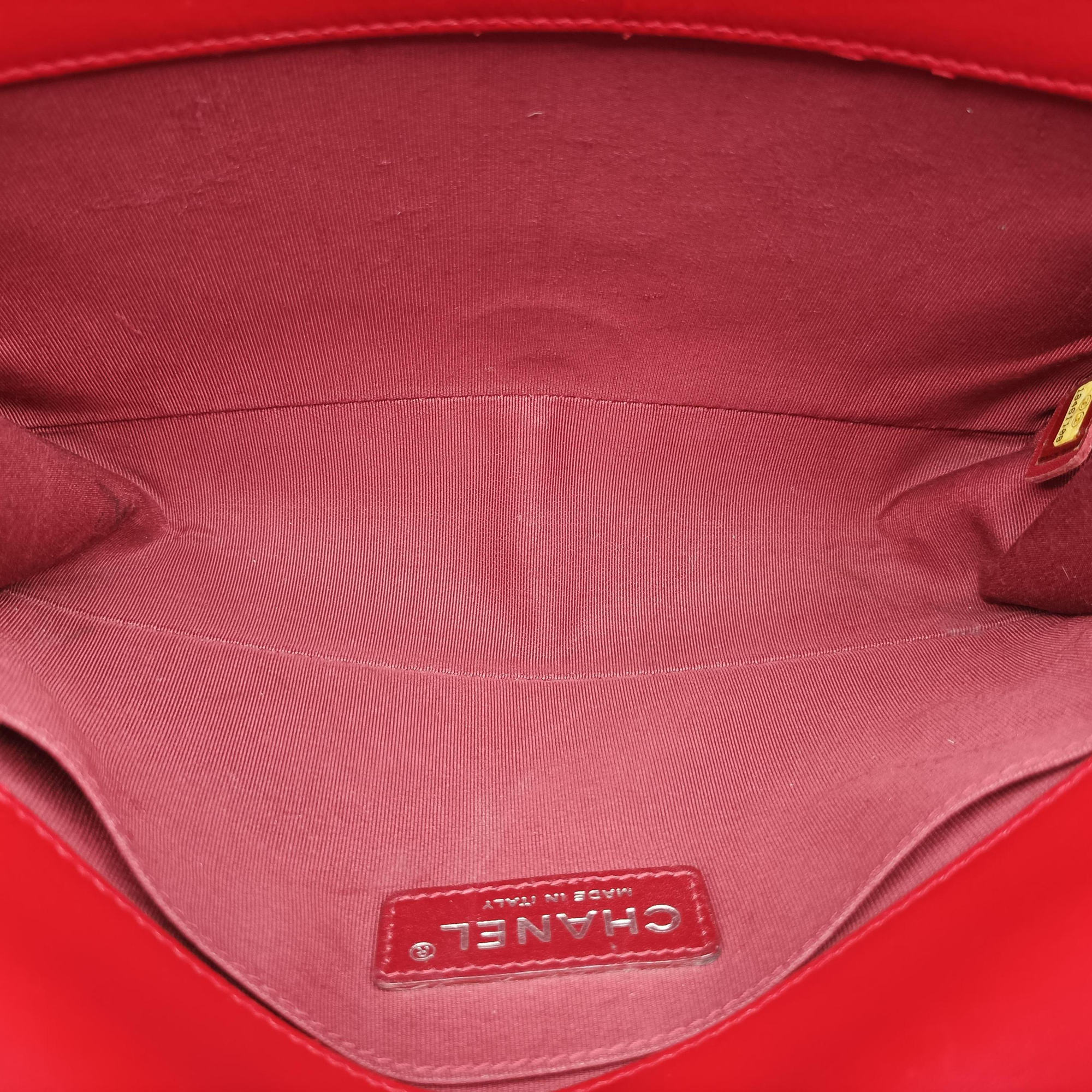 Secondhand Chanel BOY CHANEL Red Leather A67086 shoulderbag | stylenewstar