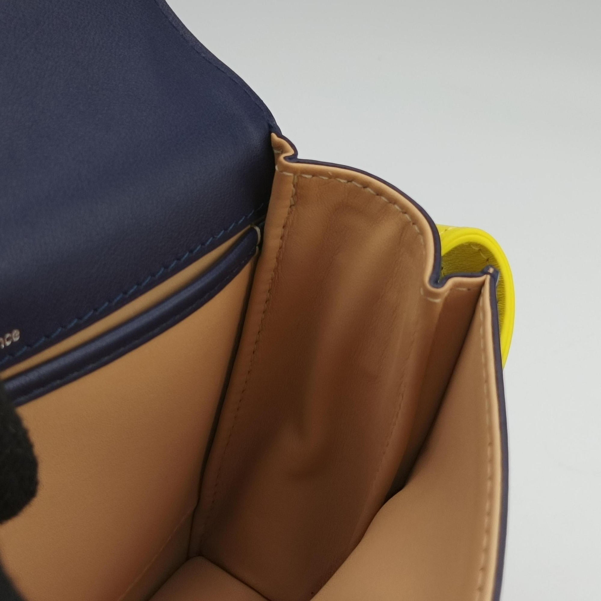 Pre-owned Delvaux Madame Navy × Yellow × Green Leather  shoulderbag | stylenewstar