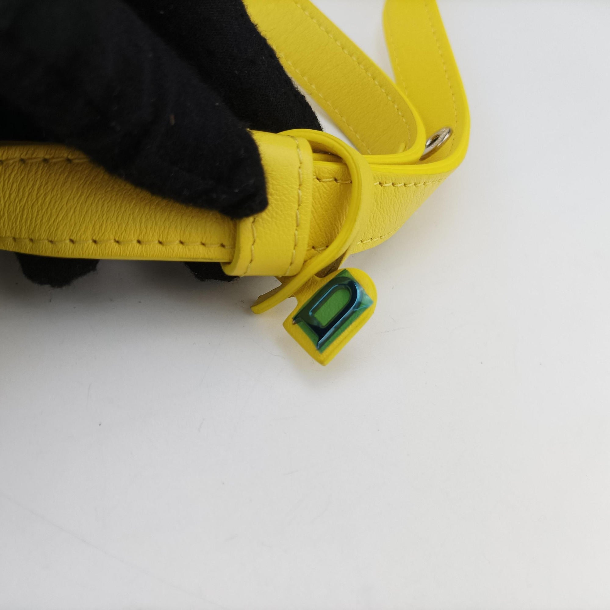 Pre-owned Delvaux Madame Navy × Yellow × Green Leather  shoulderbag | stylenewstar