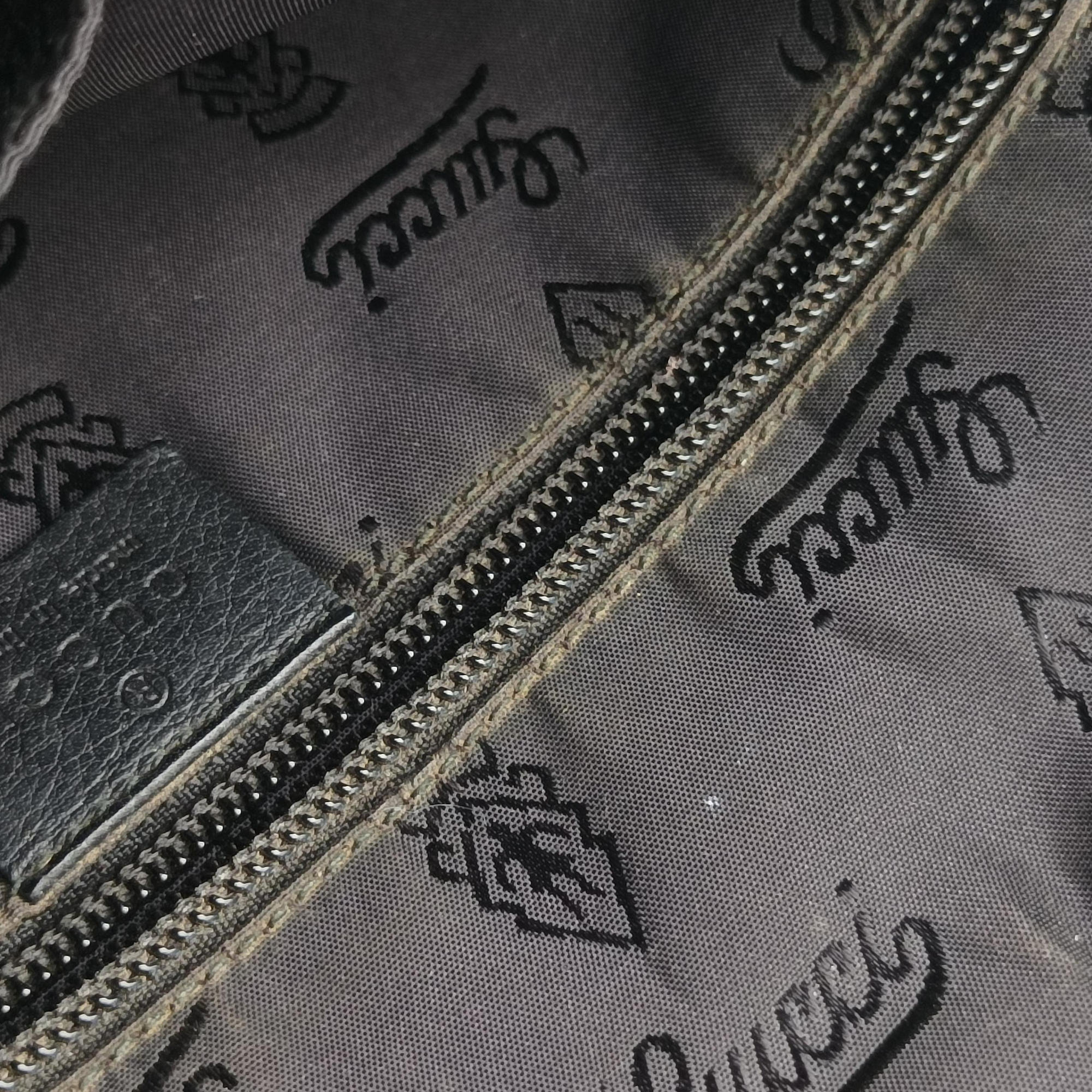 Pre-owned Gucci GG Imprime Messenger Black Leather 201448 shoulderbag | stylenewstar