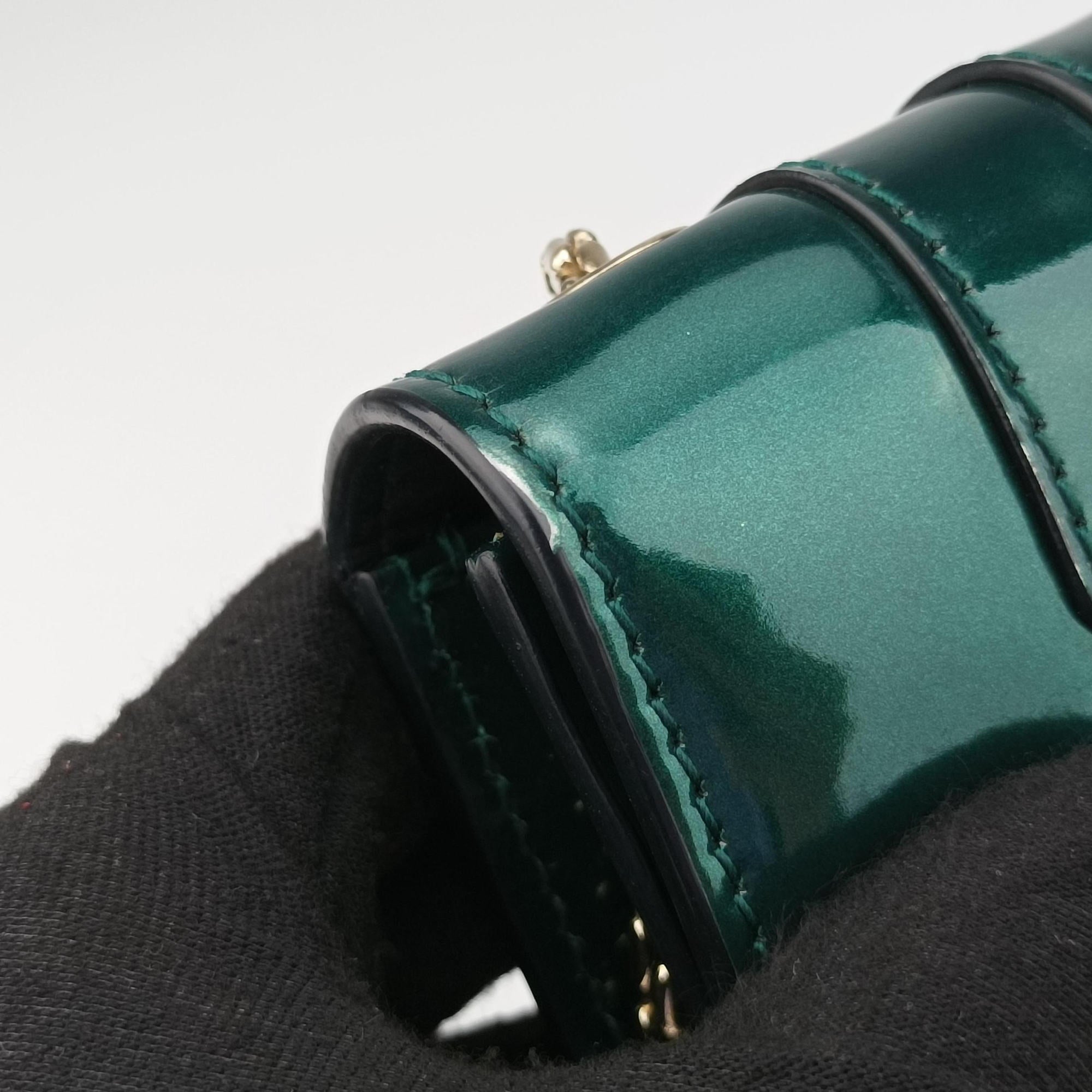Pre-owned Bvlgari SERPENTI FOREVER Green Patent  shoulderbag | stylenewstar