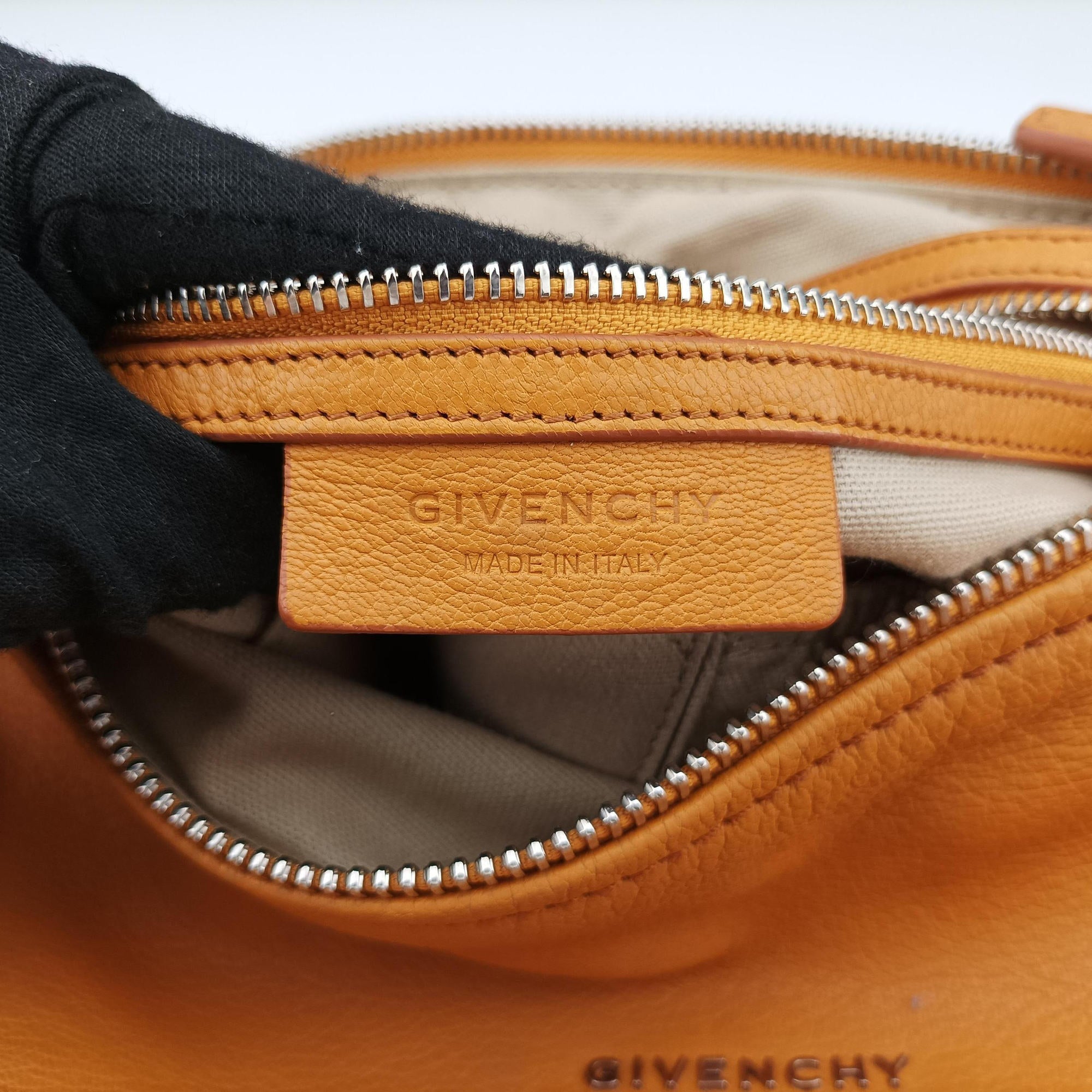 Pre-owned Givenchy Pandora Yellow leather  shoulderbag | stylenewstar