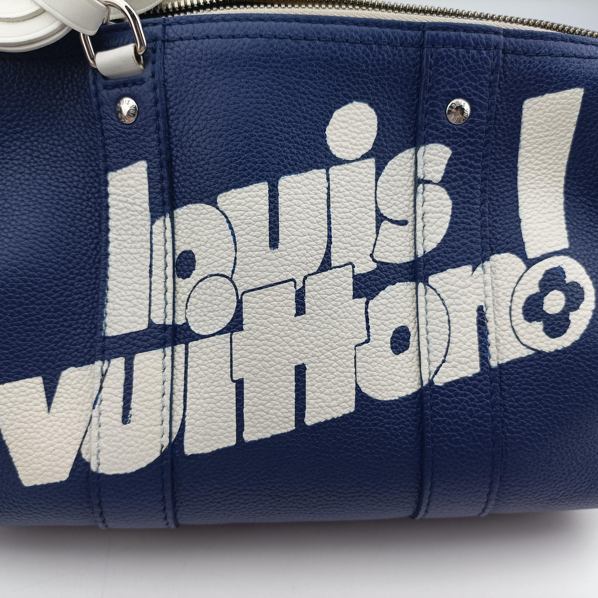 Pre-owned Louis Vuitton Everyday LV  Blue×white leather M58747 shoulderbag | stylenewstar