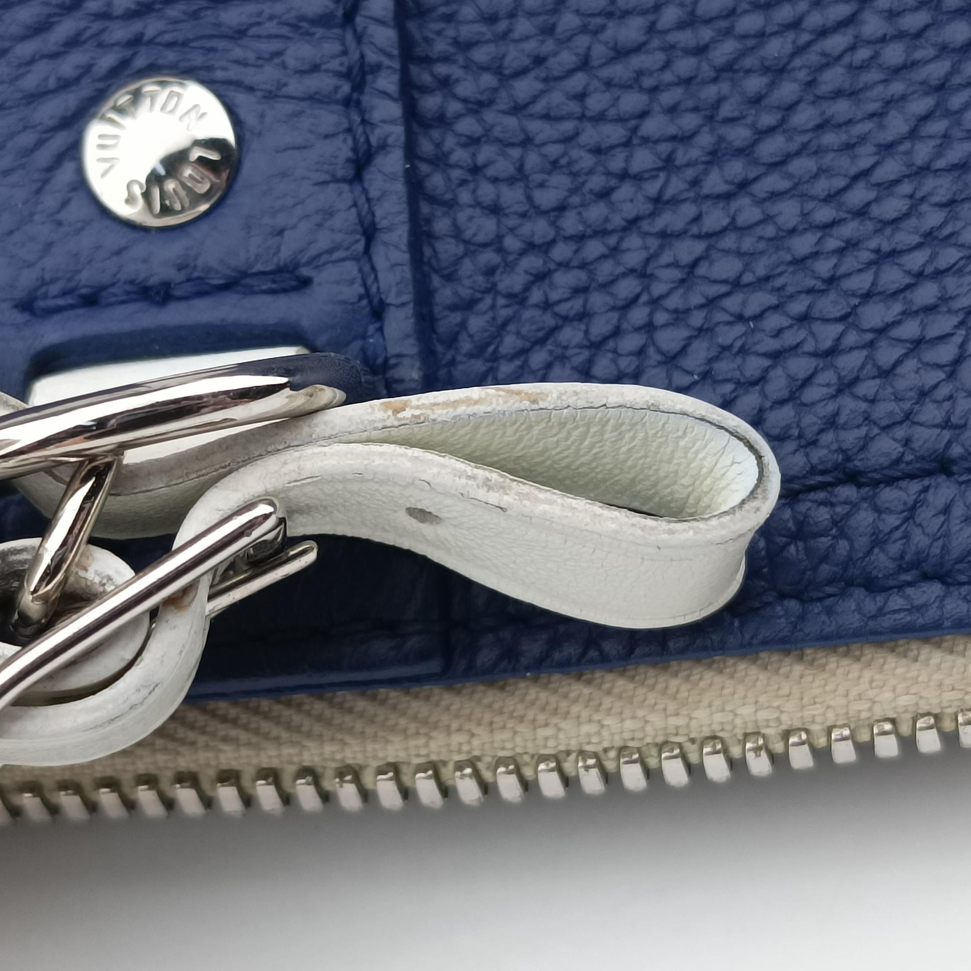 Pre-owned Louis Vuitton Everyday LV  Blue×white leather M58747 shoulderbag | stylenewstar