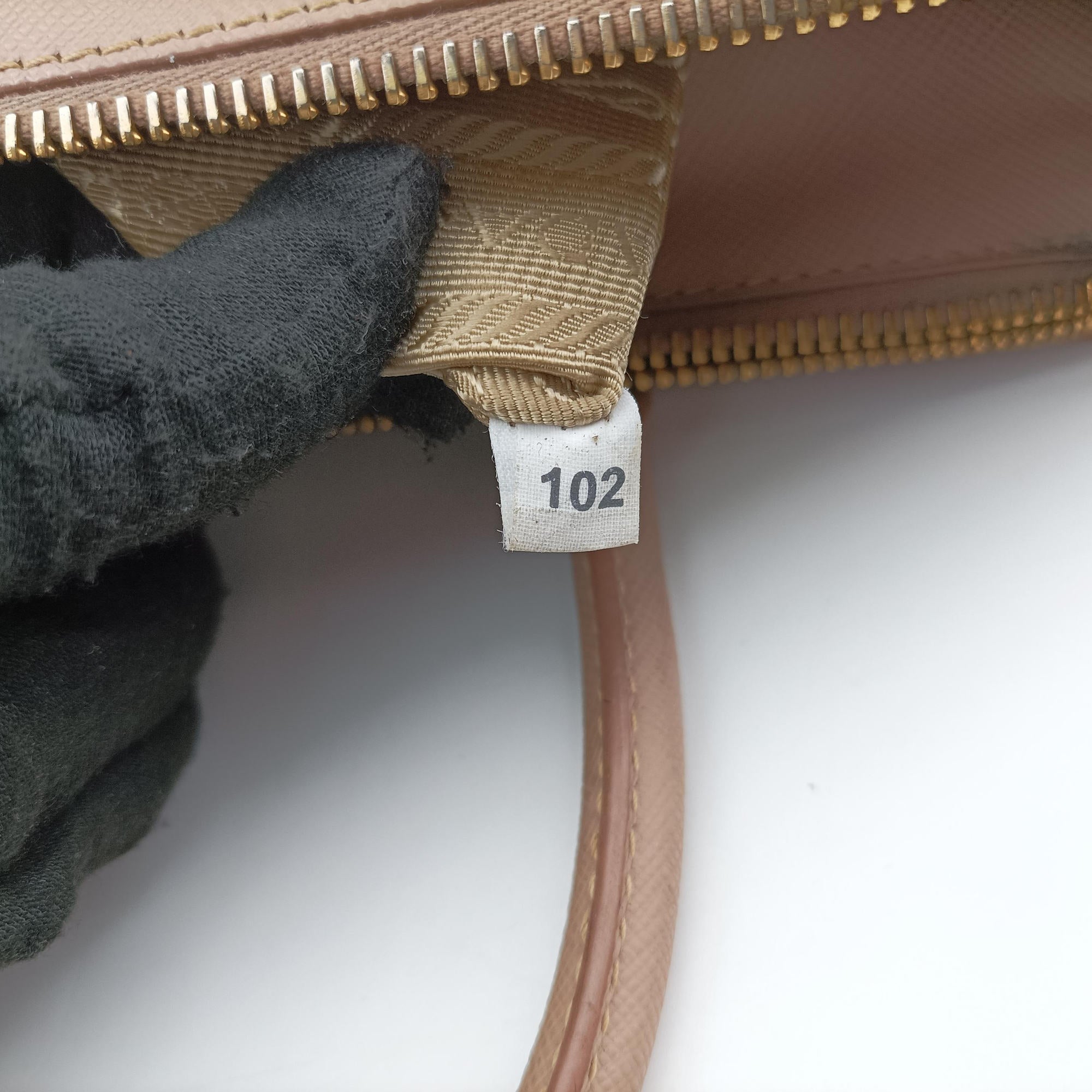 Pre-owned Prada Galleria Pink SAFFIANO Leather BN1786 shoulderbag | stylenewstar