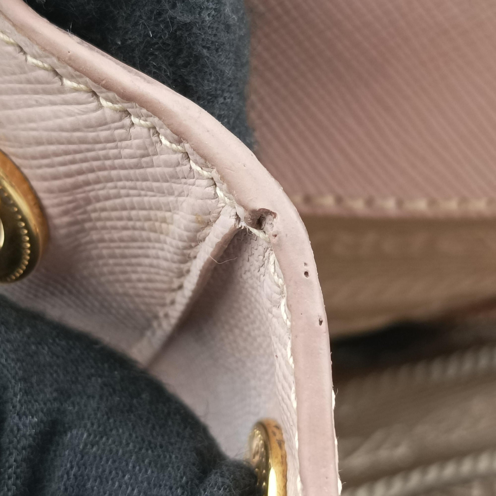 Pre-owned Prada Galleria Pink SAFFIANO Leather BN1786 shoulderbag | stylenewstar