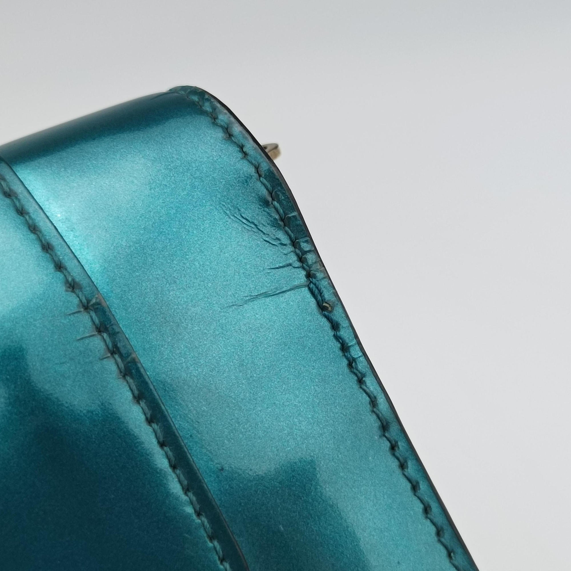Secondhand Bvlgari SERPENTI FOREVER Blue Patent  shoulderbag | stylenewstar