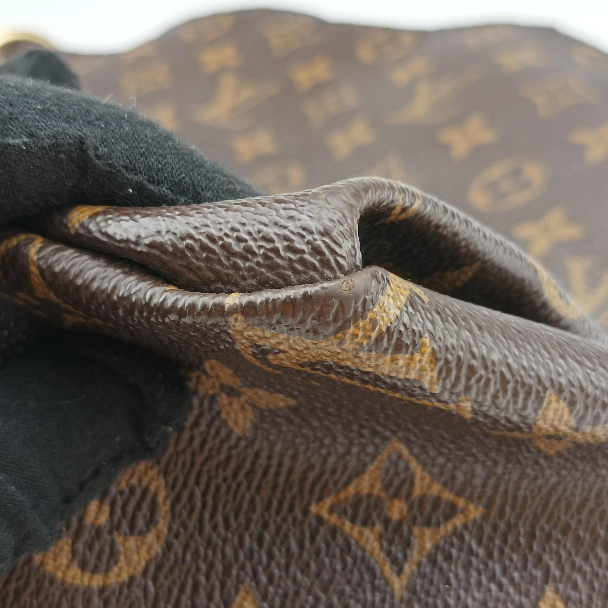 Vintage Louis Vuitton ARTSY MM Brown Monogram Canvas M40249 handbag | stylenewstar