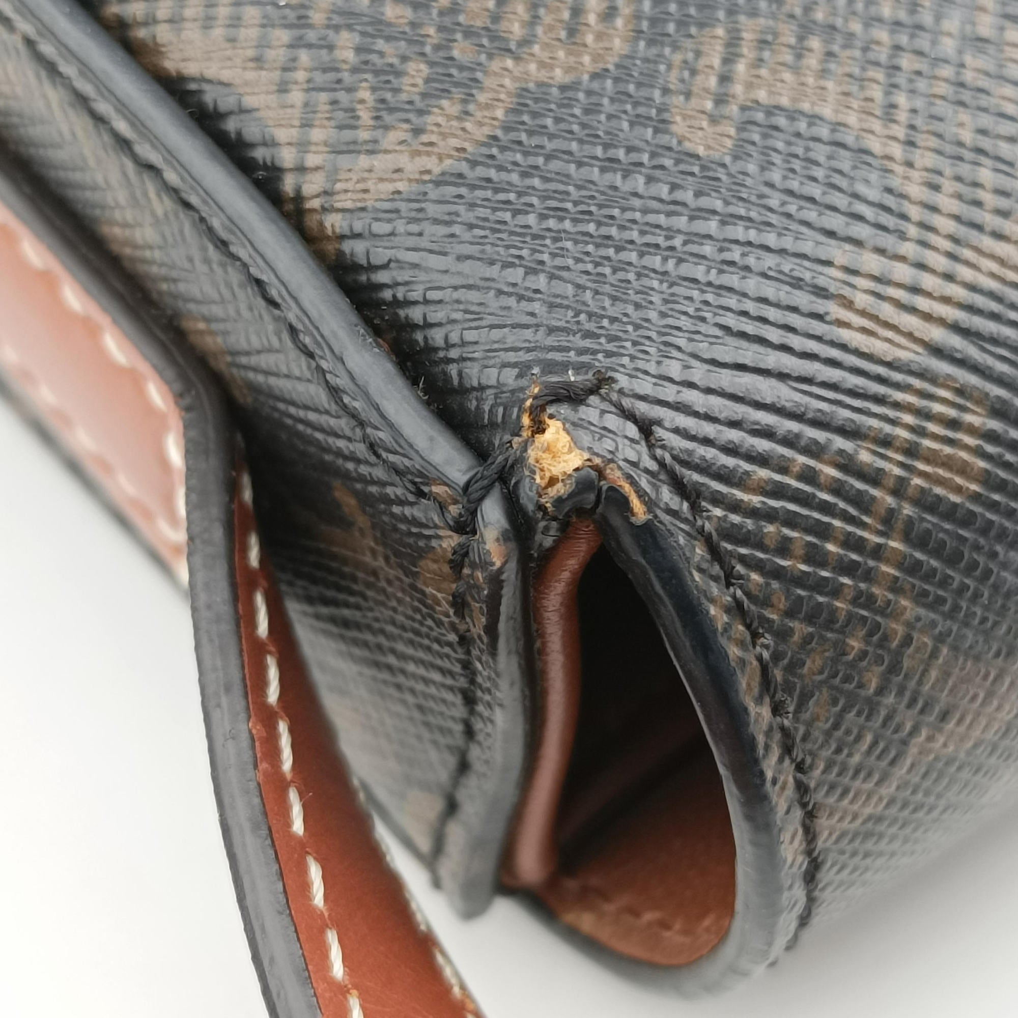 Pre-owned Celine TRIOMPHE Brown PVC coated canvas  shoulderbag | stylenewstar