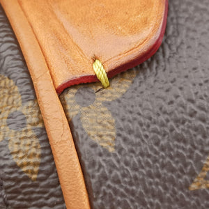 Secondhand Louis Vuitton Croissant MM Brown Monogram Canvas M46828 shoulderbag | stylenewstar
