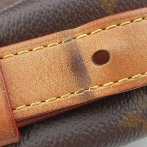 Secondhand Louis Vuitton Croissant MM Brown Monogram Canvas M46828 shoulderbag | stylenewstar