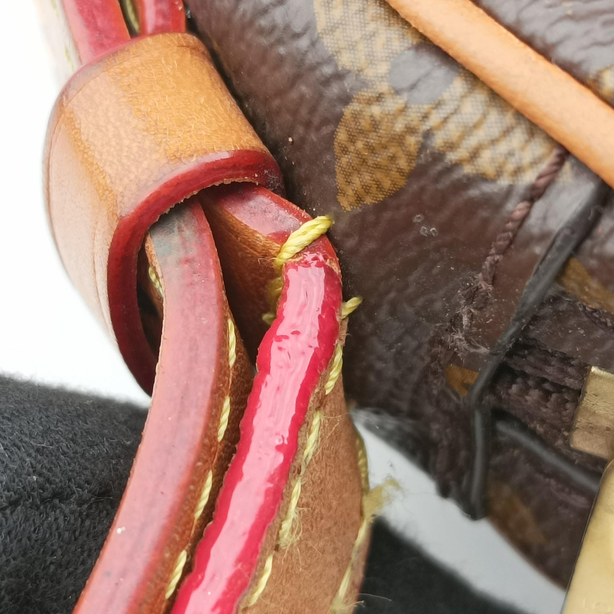 Secondhand Louis Vuitton Croissant MM Brown Monogram Canvas M46828 shoulderbag | stylenewstar