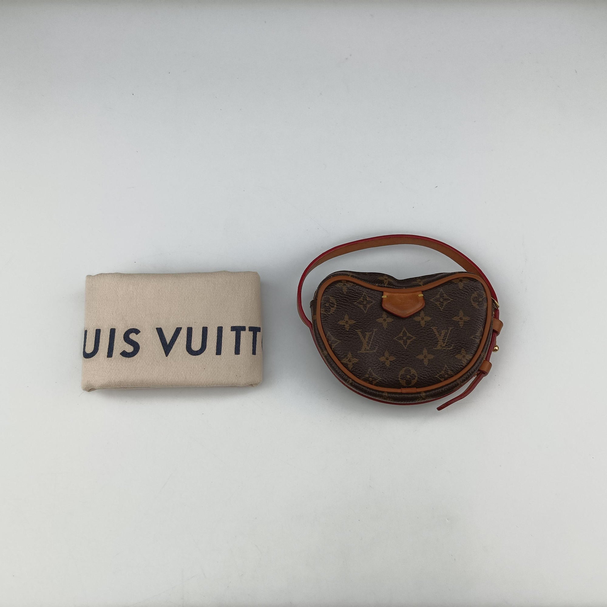 Secondhand Louis Vuitton Croissant MM Brown Monogram Canvas M46828 shoulderbag | stylenewstar