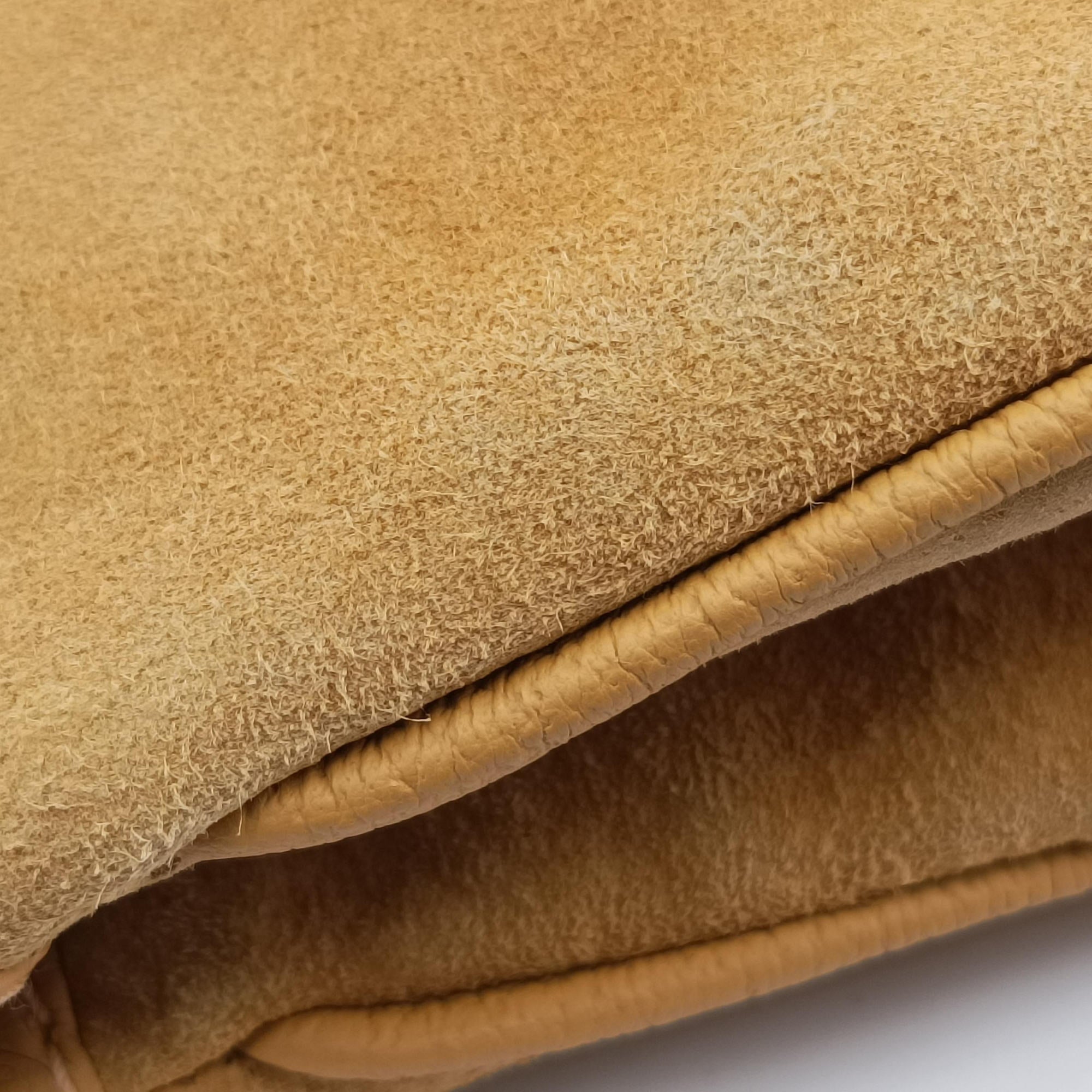 Pre-owned Gucci Stirrup Camel Suede 001.05 shoulderbag | stylenewstar