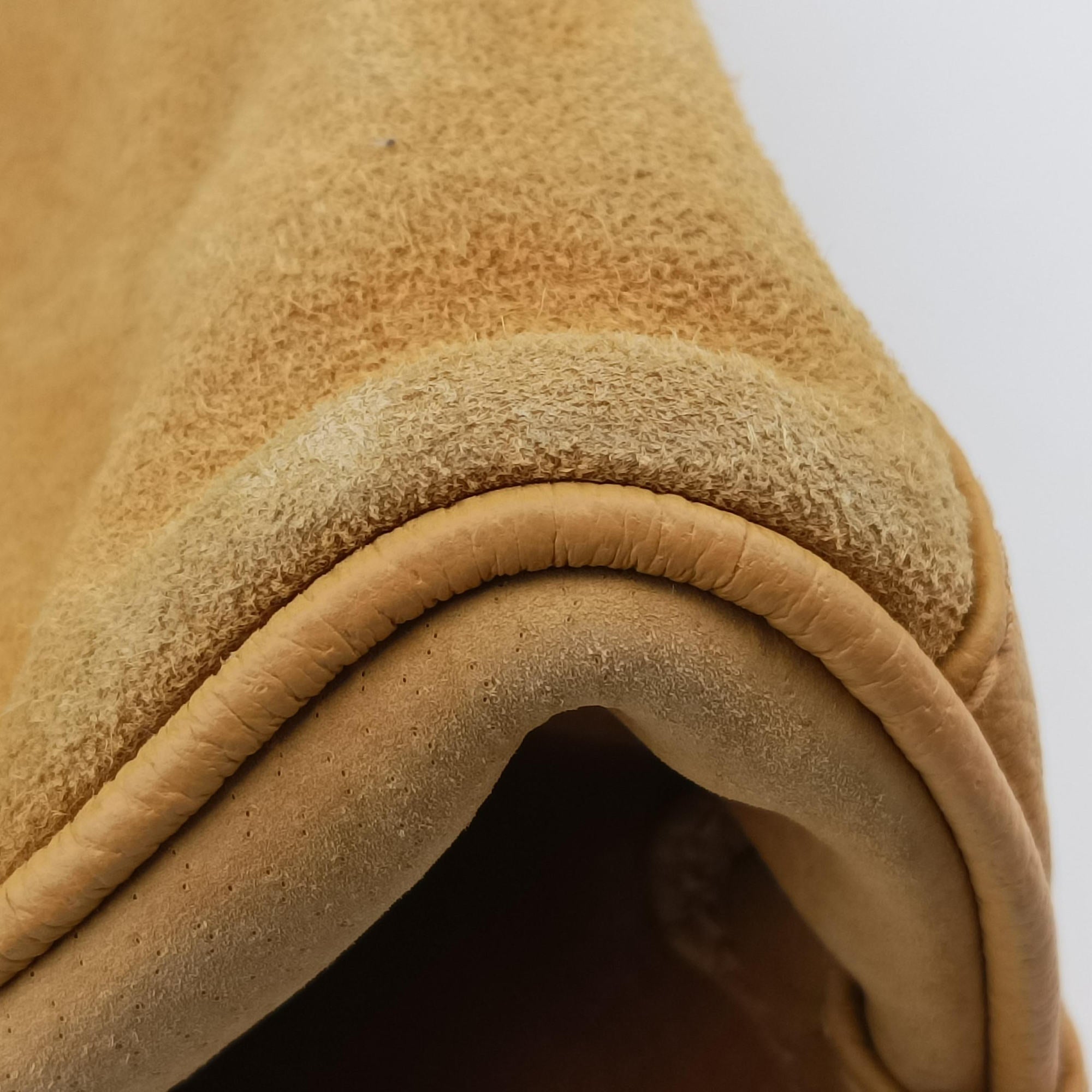 Pre-owned Gucci Stirrup Camel Suede 001.05 shoulderbag | stylenewstar
