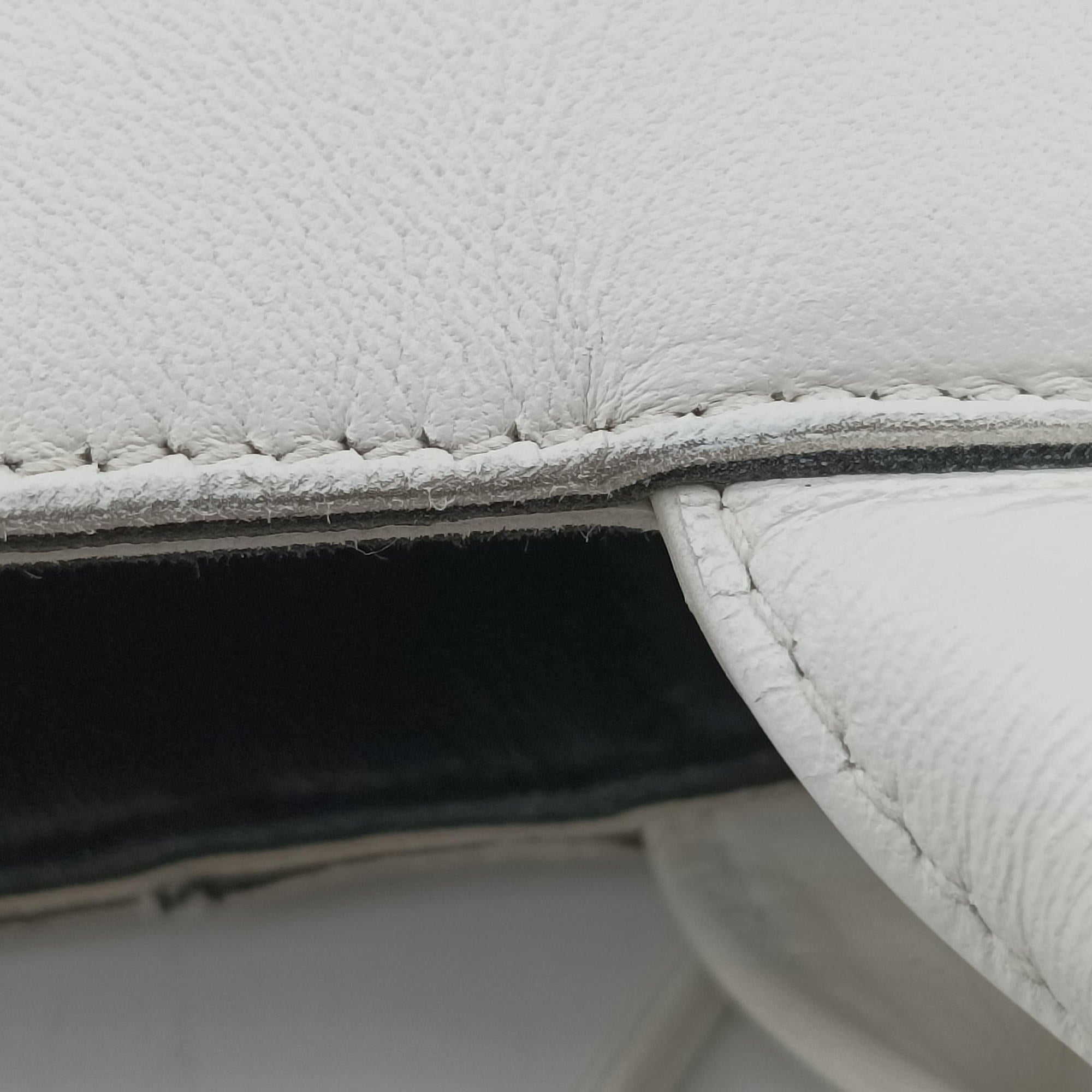 Secondhand Bottega Veneta THE ARCO Tote White lambskin  handbag | stylenewstar