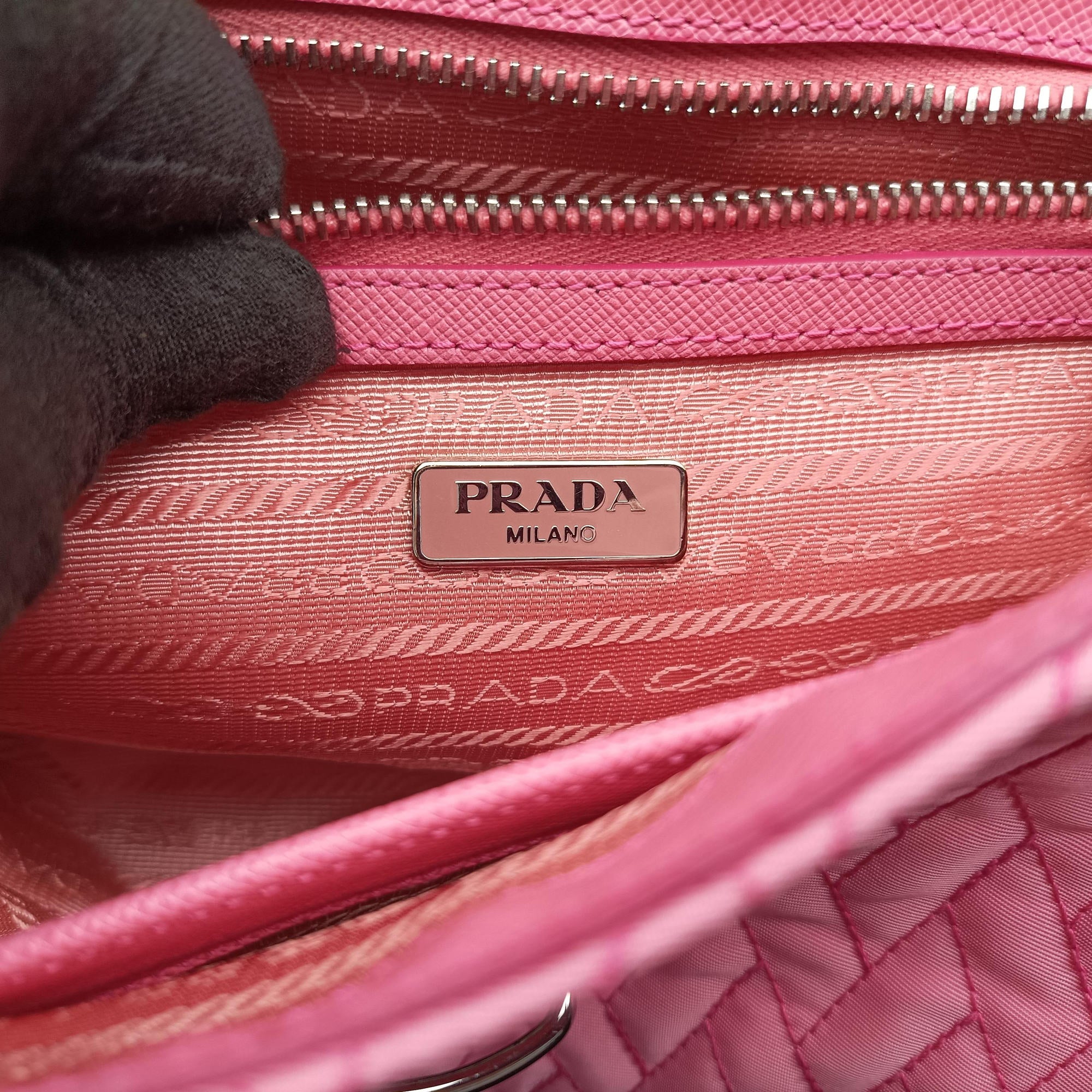 Secondhand Prada Tessuto Impunture Push Lock Opale nylon 1BD038 shoulderbag | stylenewstar