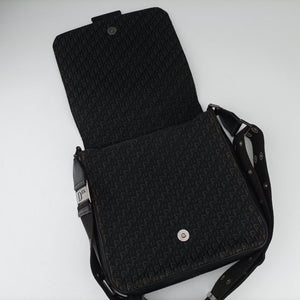 Pre-owned Christian Dior Street Chic Black canvasxleather  shoulderbag | stylenewstar