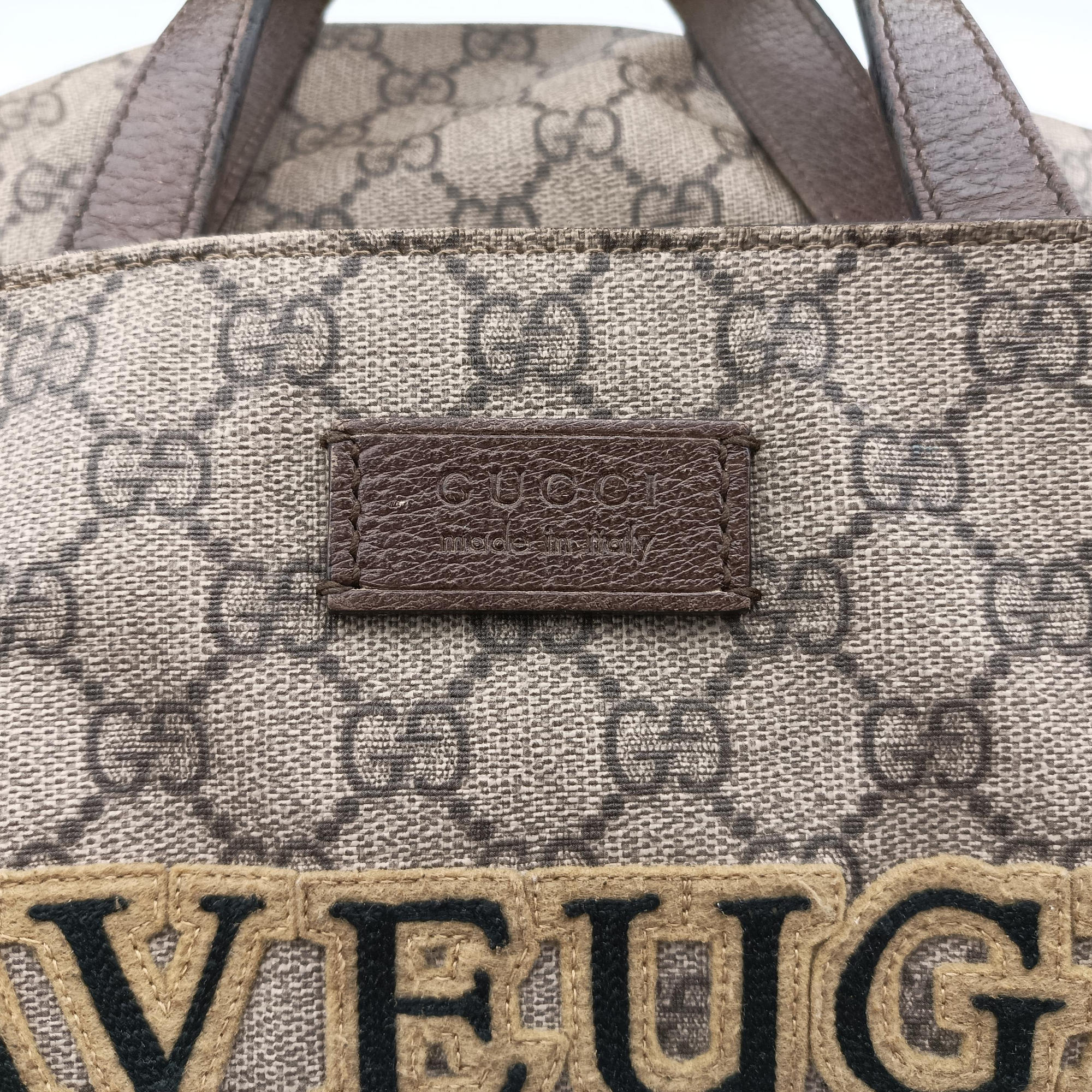 Pre-owned Gucci GG Supreme Bee Brown PVC coated canvas 450950 handbag | stylenewstar