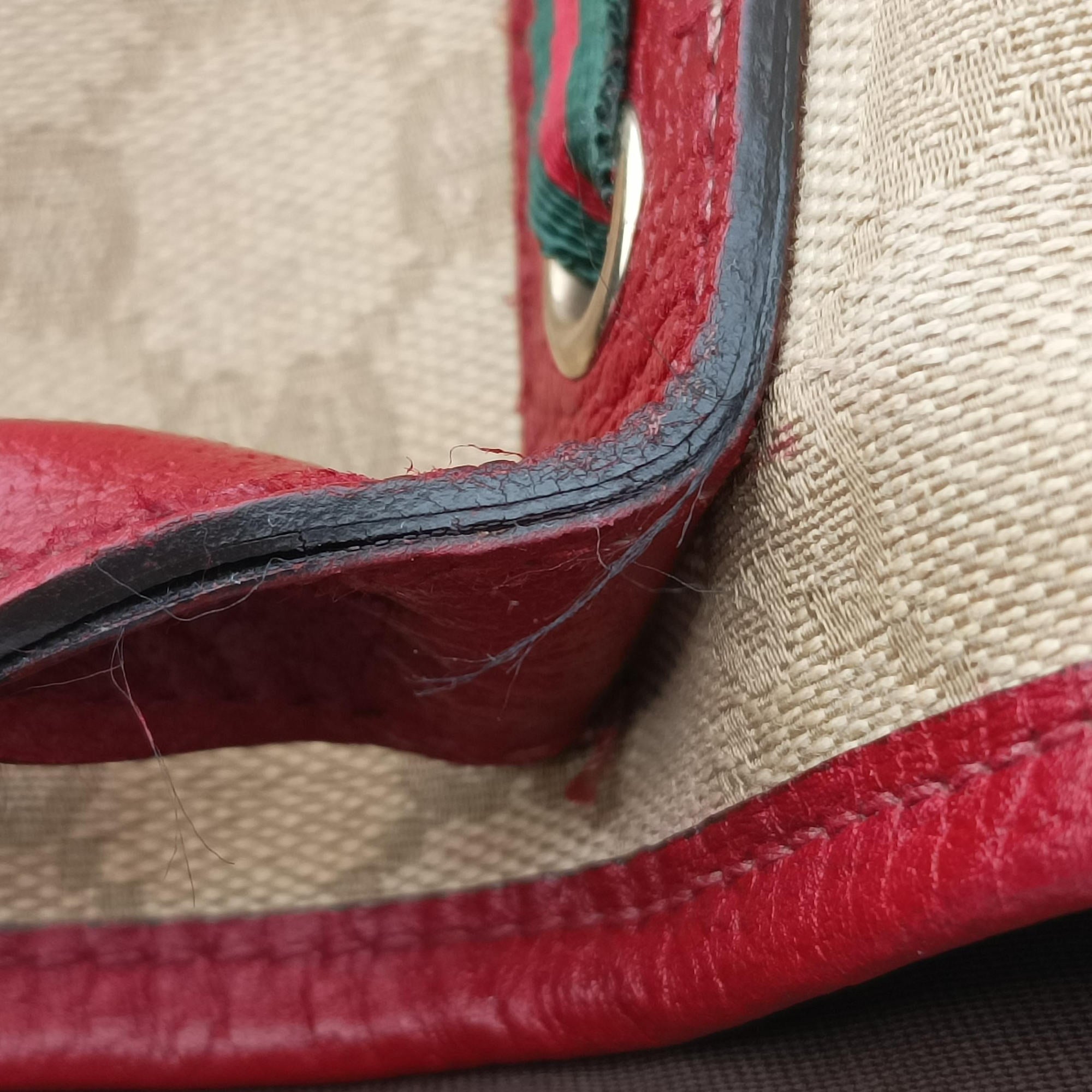 Vintage Gucci GG Supreme Beige × Red GG Canvas×Leather 161719 handbag | stylenewstar