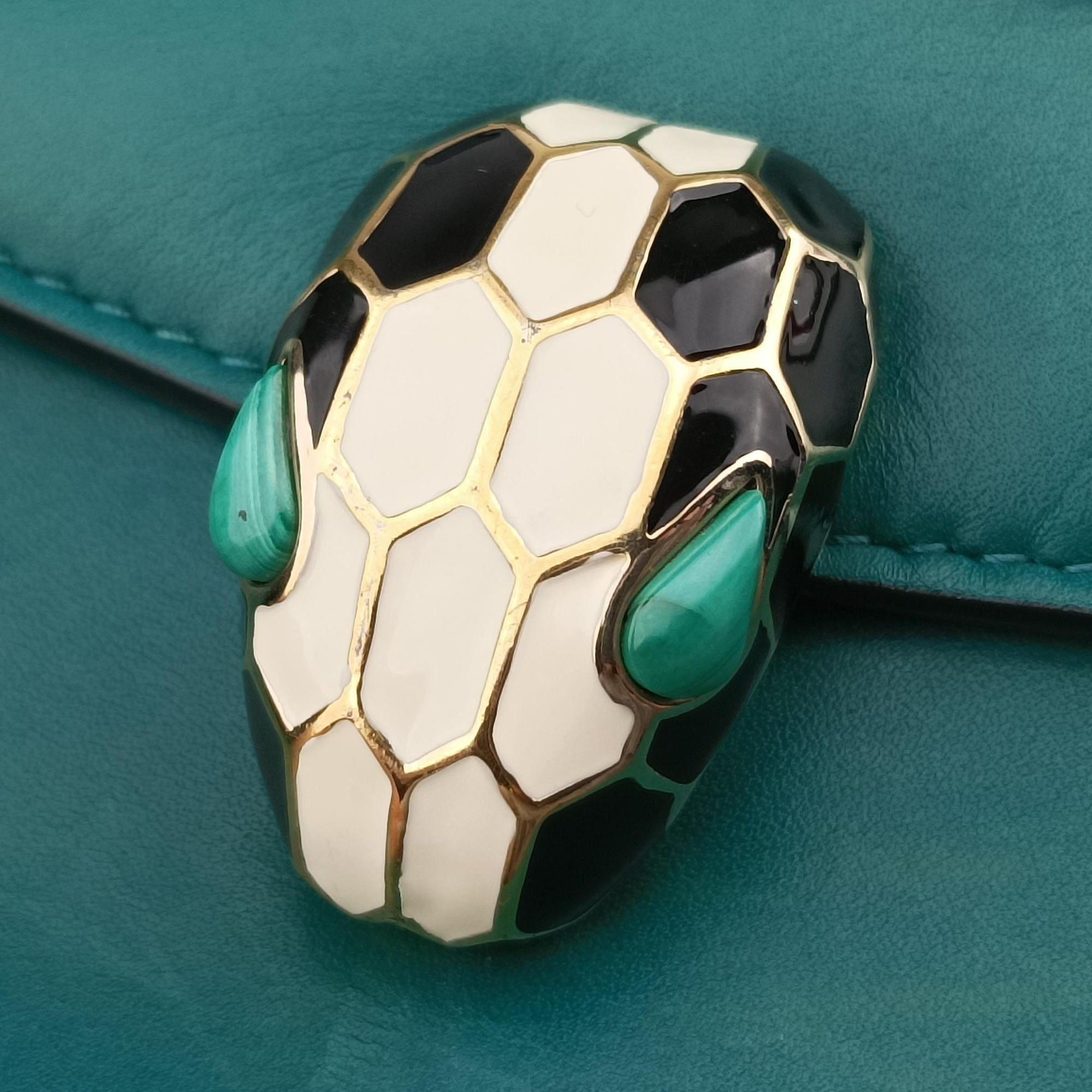 Vintage Bvlgari SERPENTI FOREVER Green leather  shoulderbag | stylenewstar